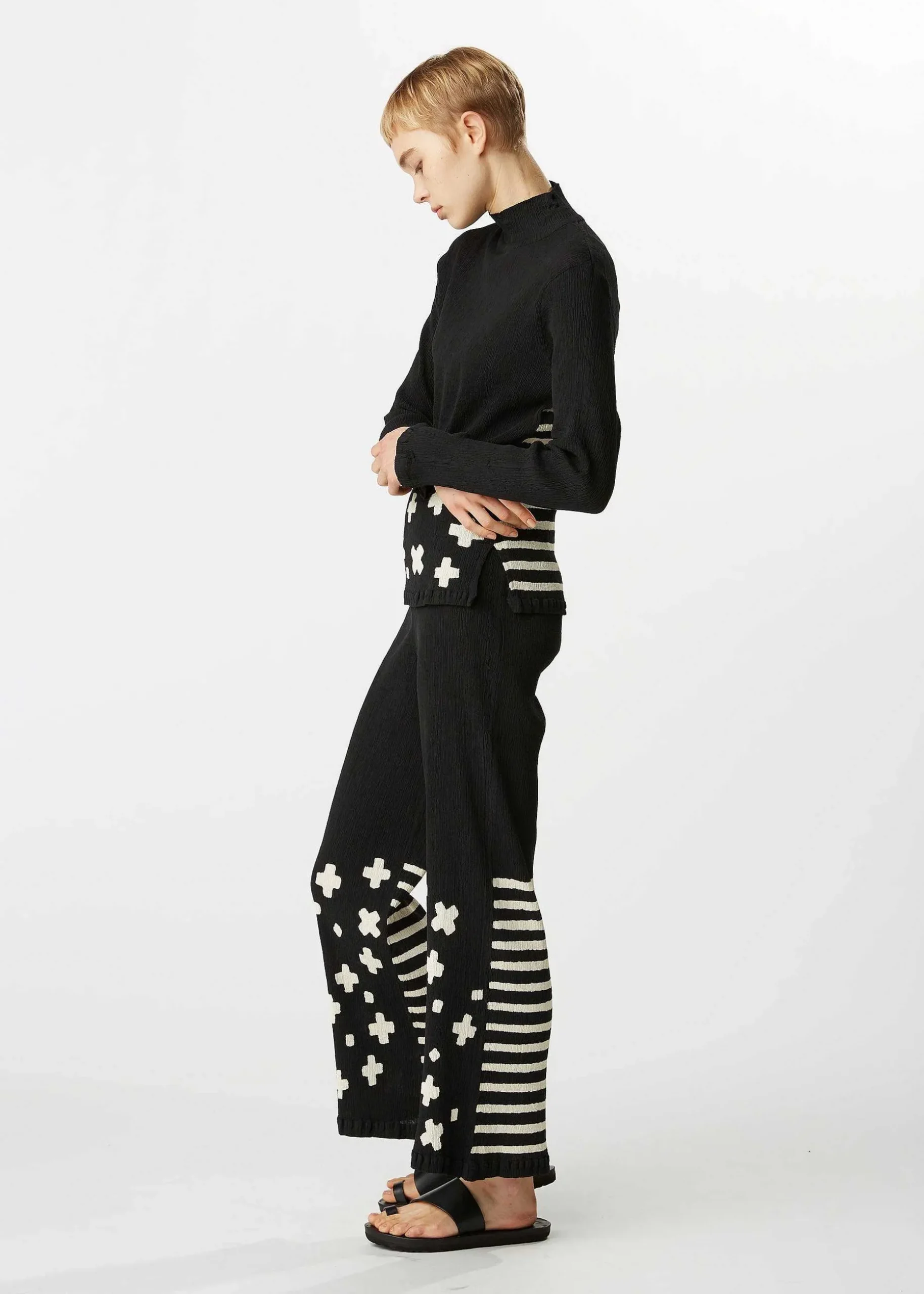 ISSEY MIYAKE Top|Kyo Chijimi Cross Border