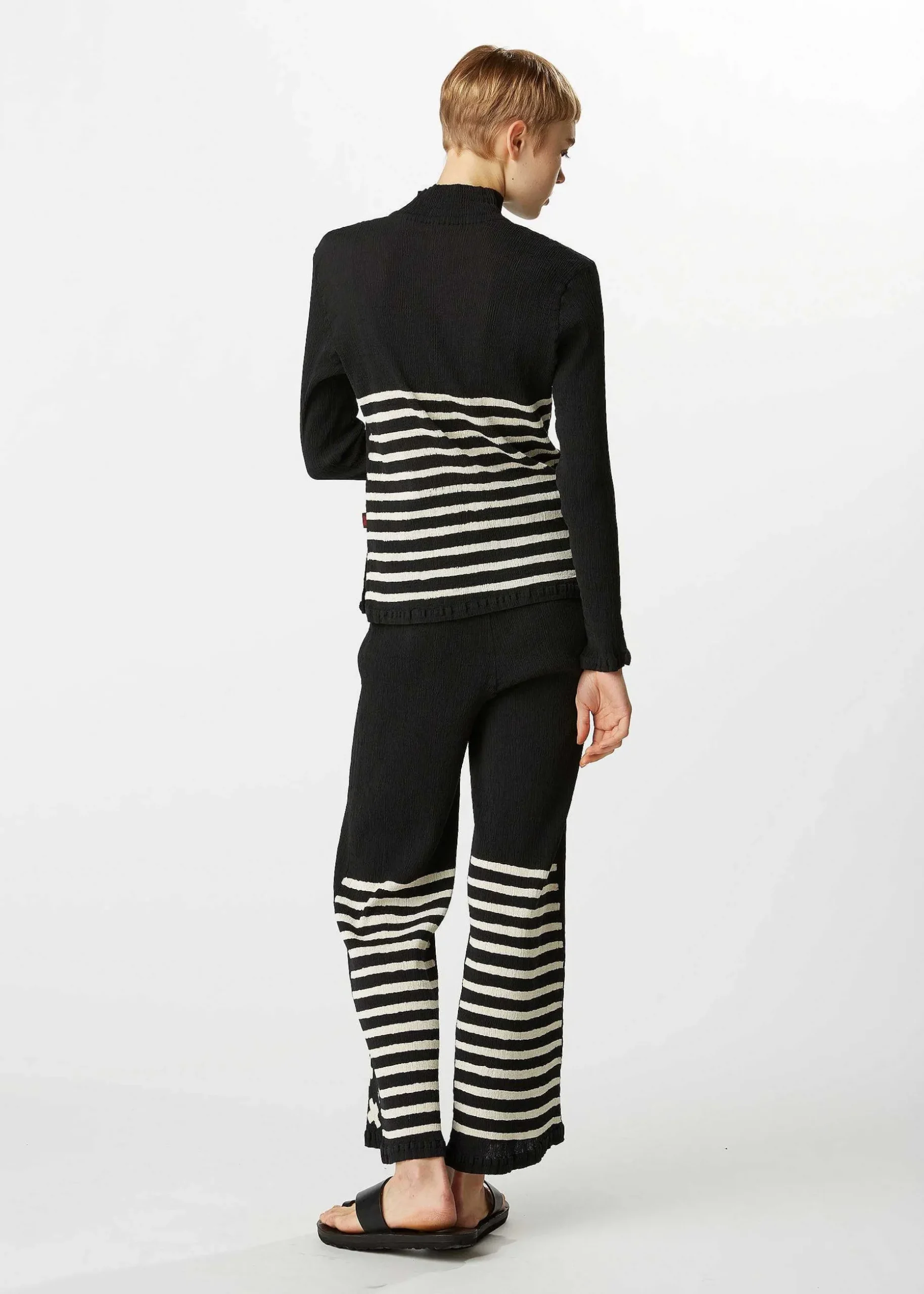 ISSEY MIYAKE Top|Kyo Chijimi Cross Border