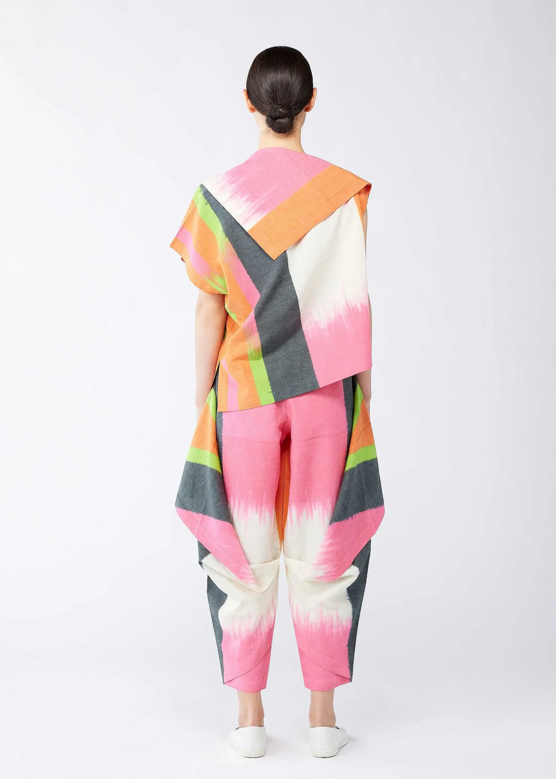 ISSEY MIYAKE Pants|Light Trails