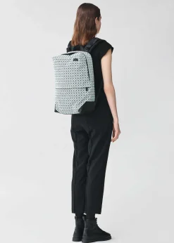 ISSEY MIYAKE Backpack|Liner Light Gray