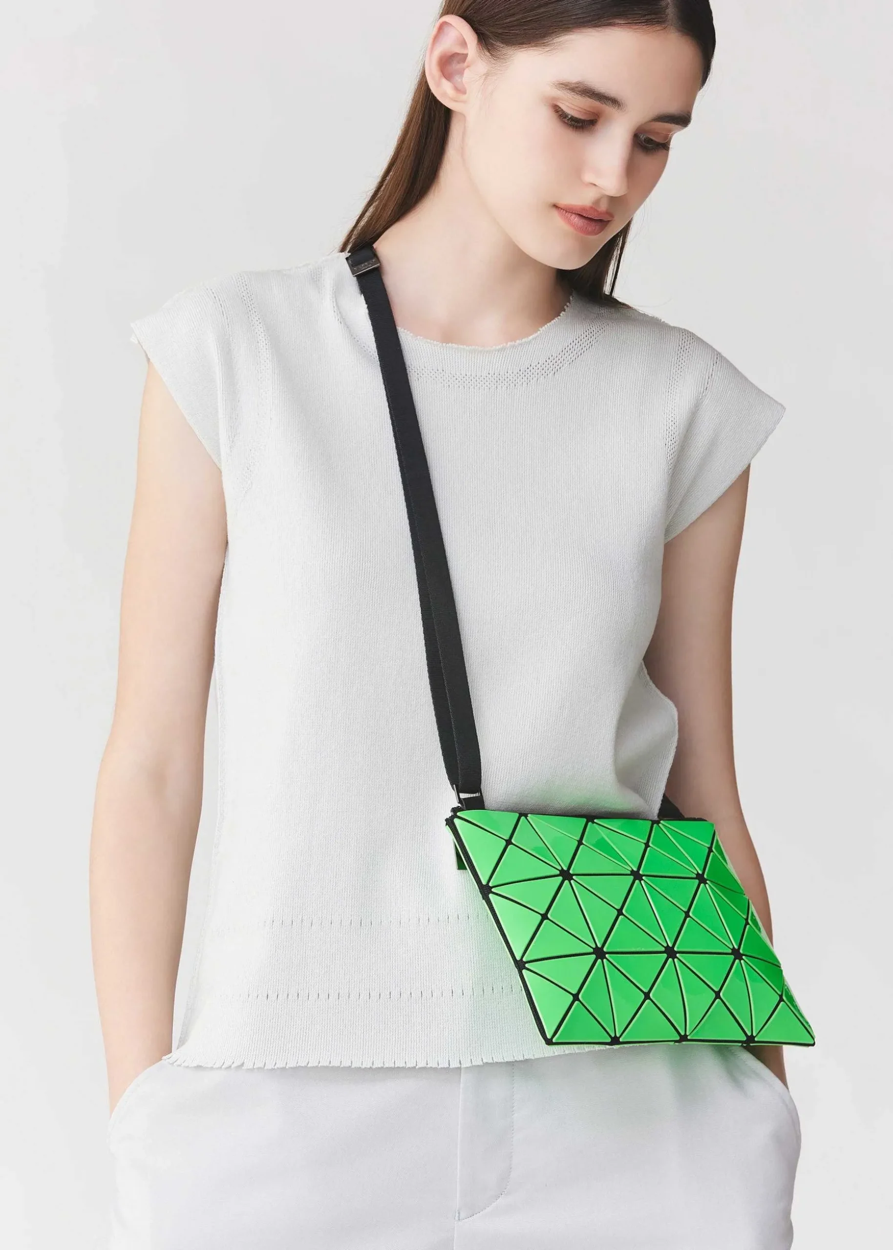ISSEY MIYAKE Shoulder Bag|Lucent Gloss