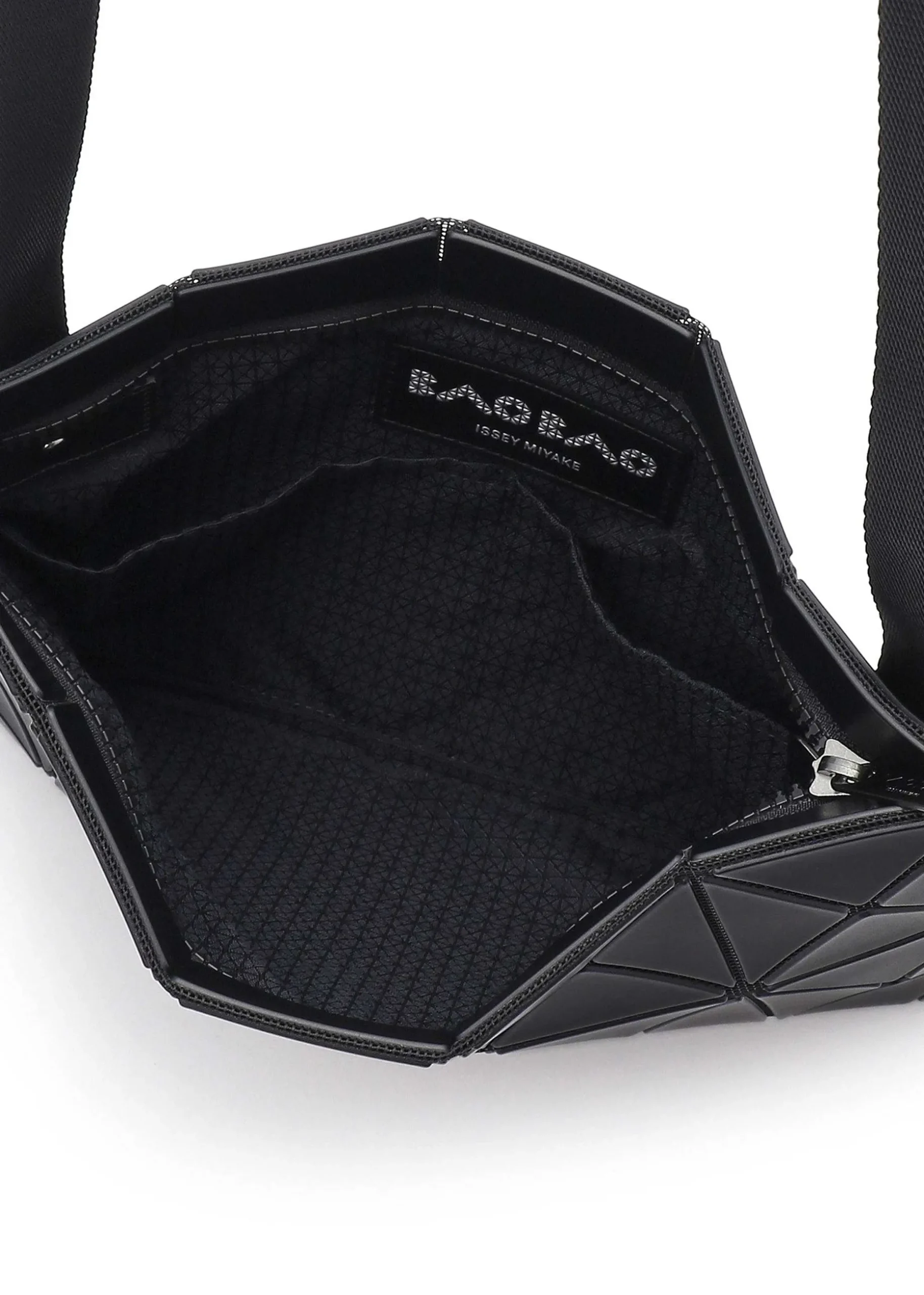 ISSEY MIYAKE Shoulder Bag|Lucent Matte