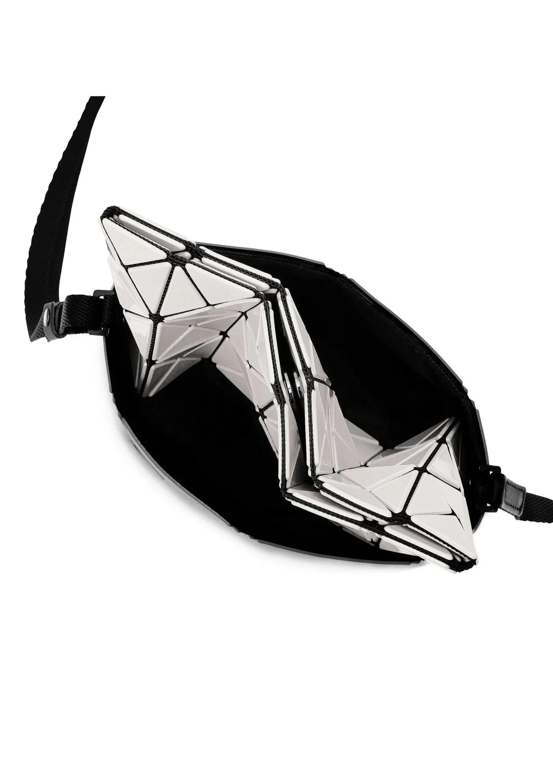 ISSEY MIYAKE Shoulder Bag|Lucent Nest
