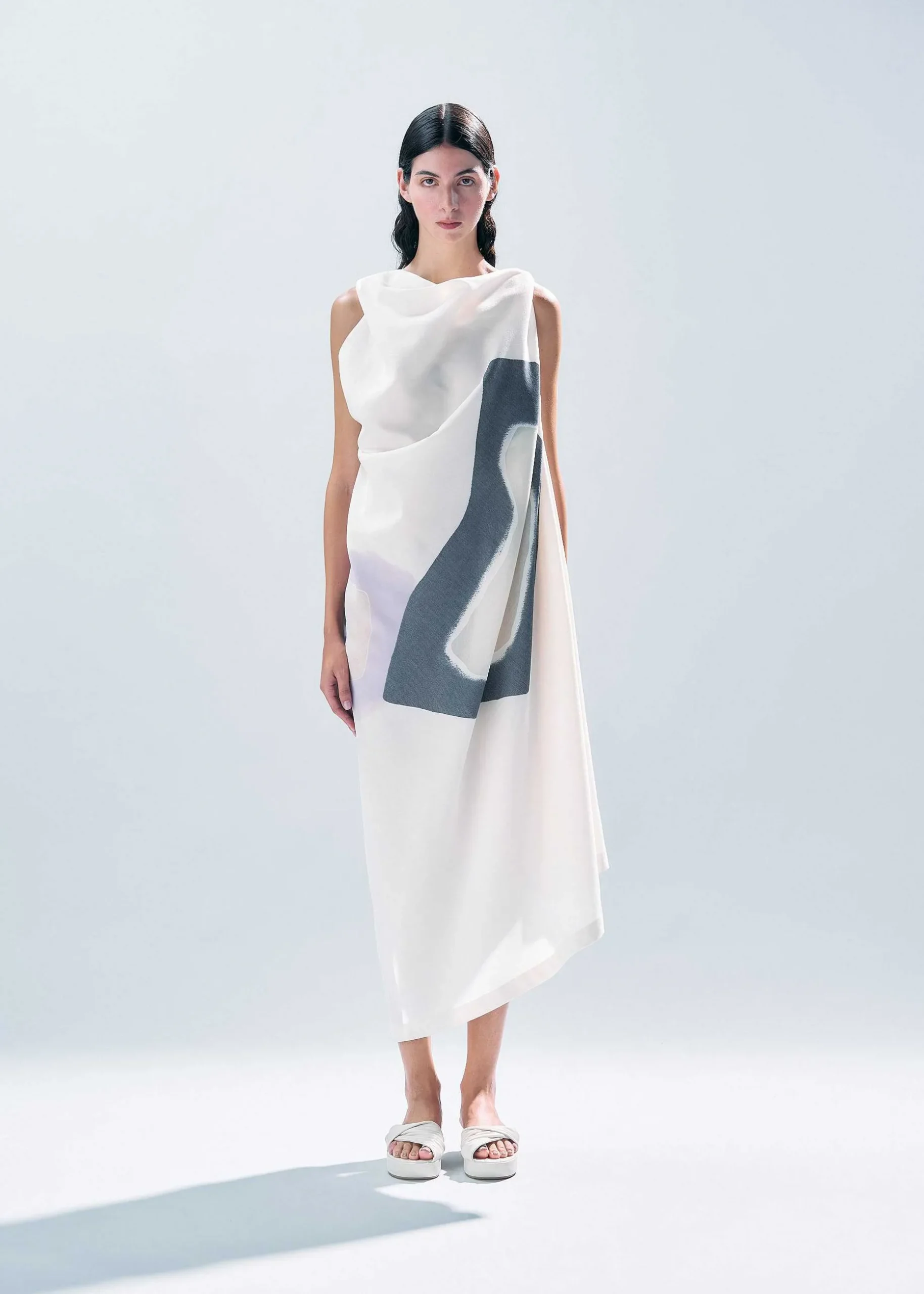 ISSEY MIYAKE Dress|Meanwhile