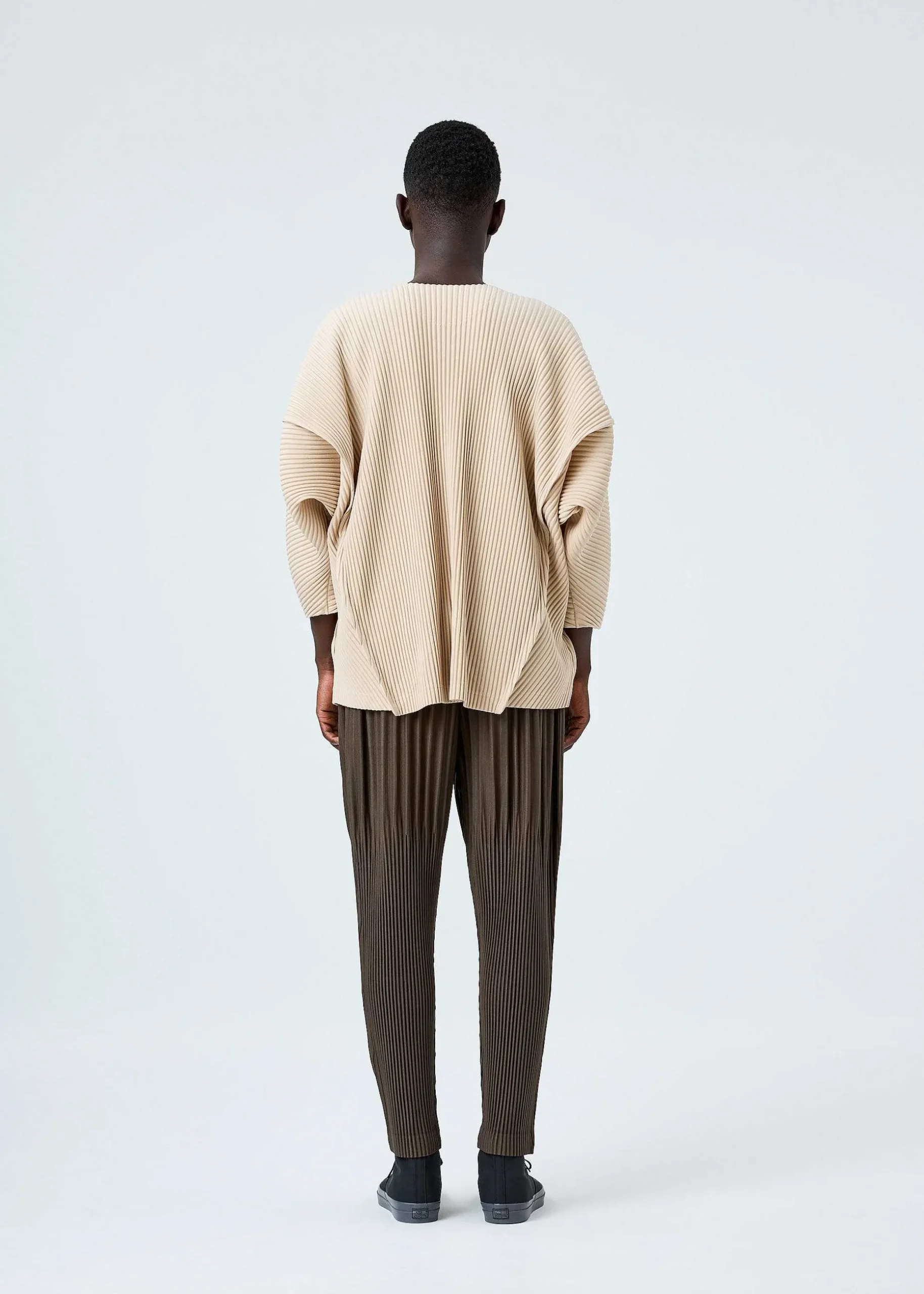ISSEY MIYAKE Top|Monthly Color April