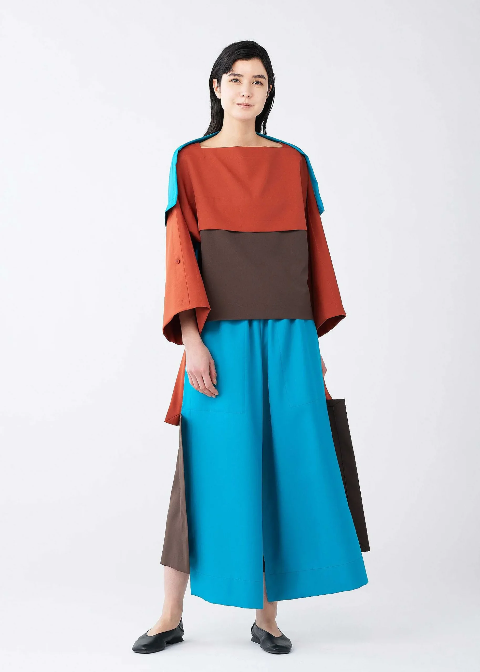 ISSEY MIYAKE Pants|Overlay Colors