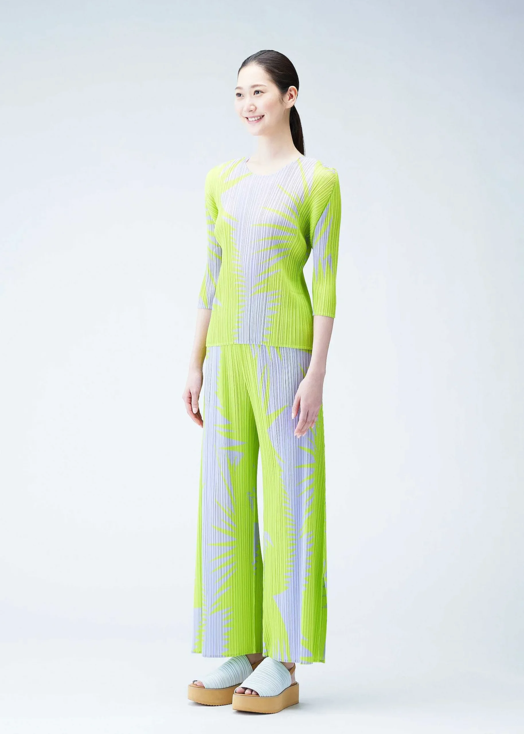 ISSEY MIYAKE Pants|Piquant