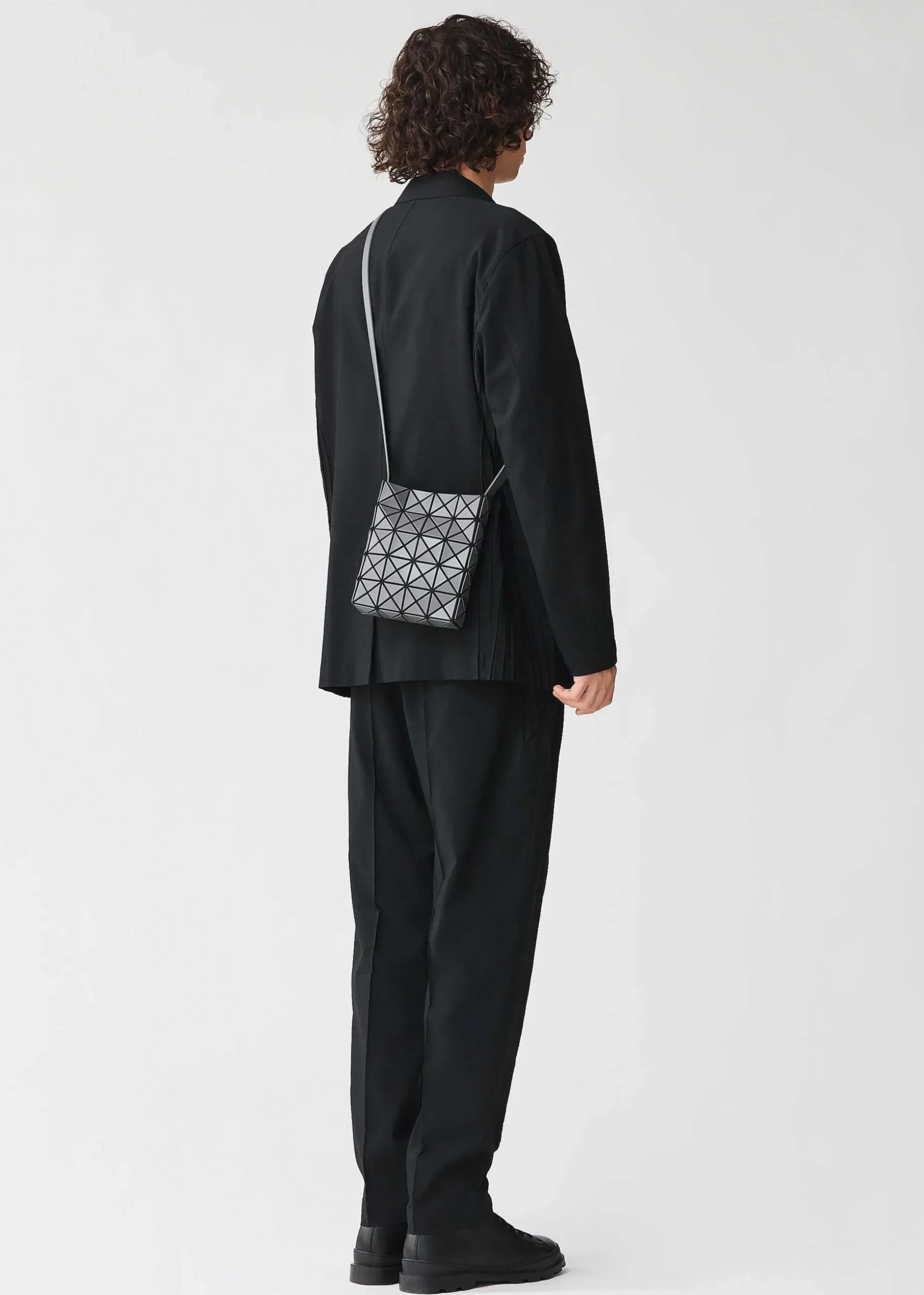 ISSEY MIYAKE Shoulder Bag|Prism Matte
