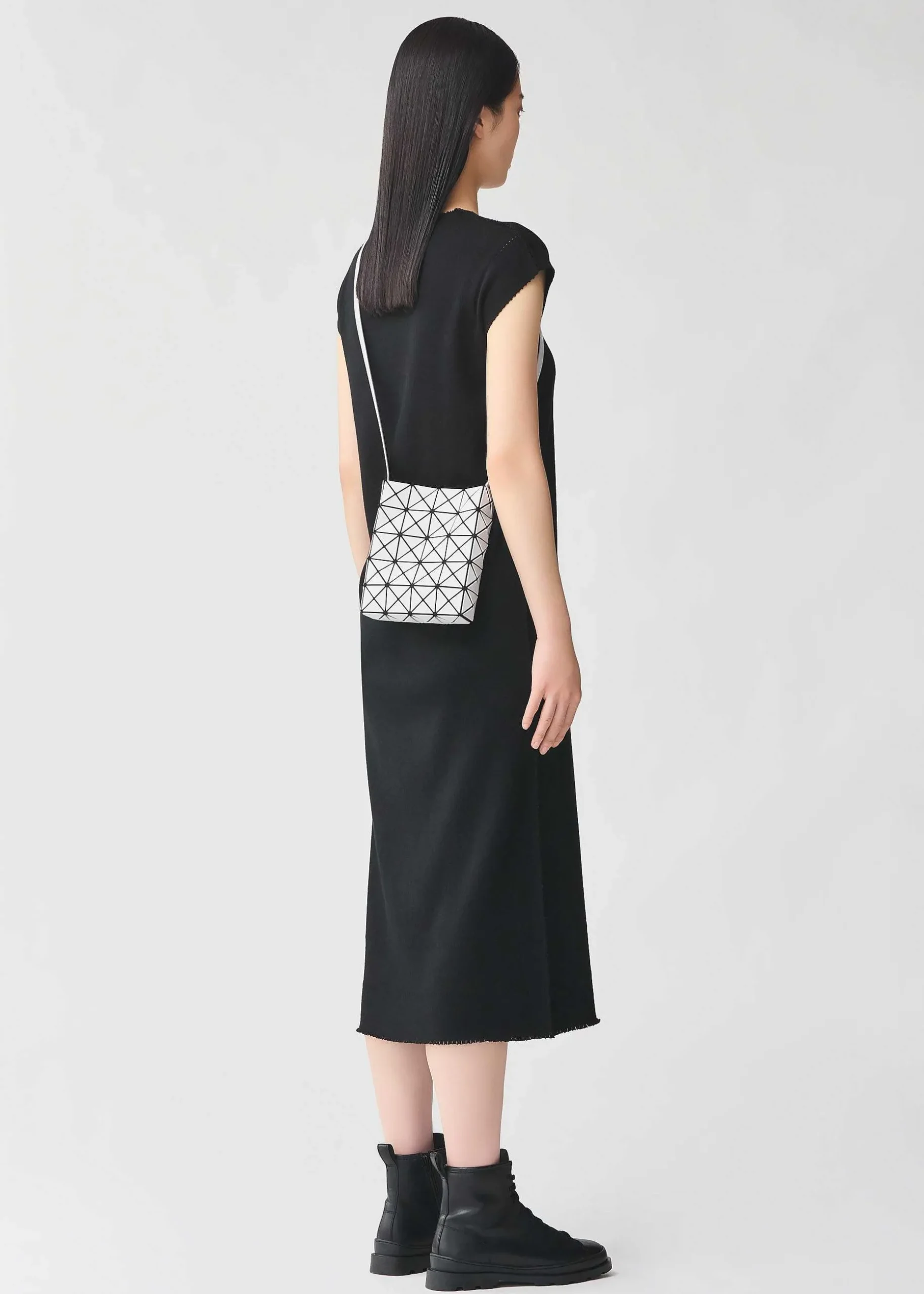 ISSEY MIYAKE Shoulder Bag|Prism Matte