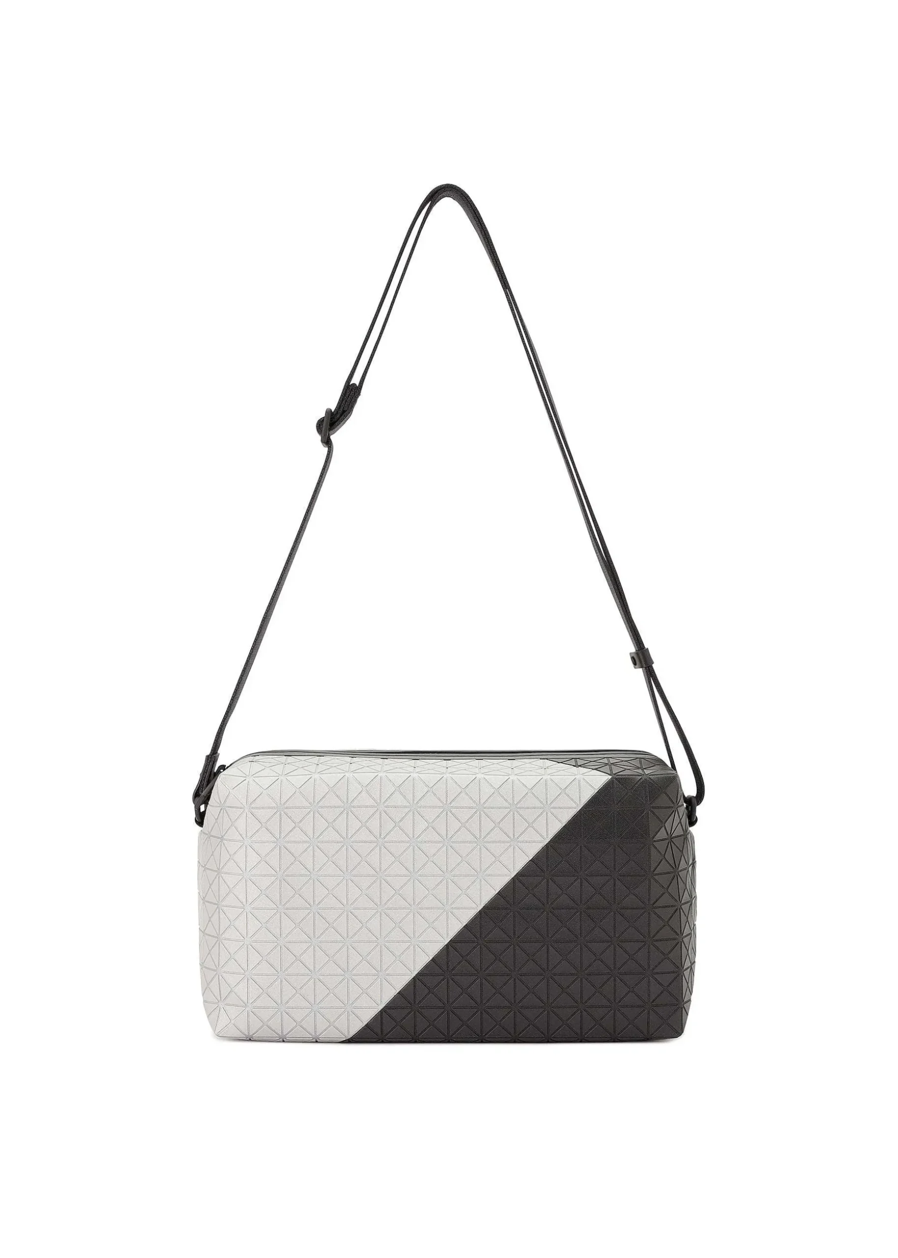 ISSEY MIYAKE Shoulder Bag|Saddle Bag