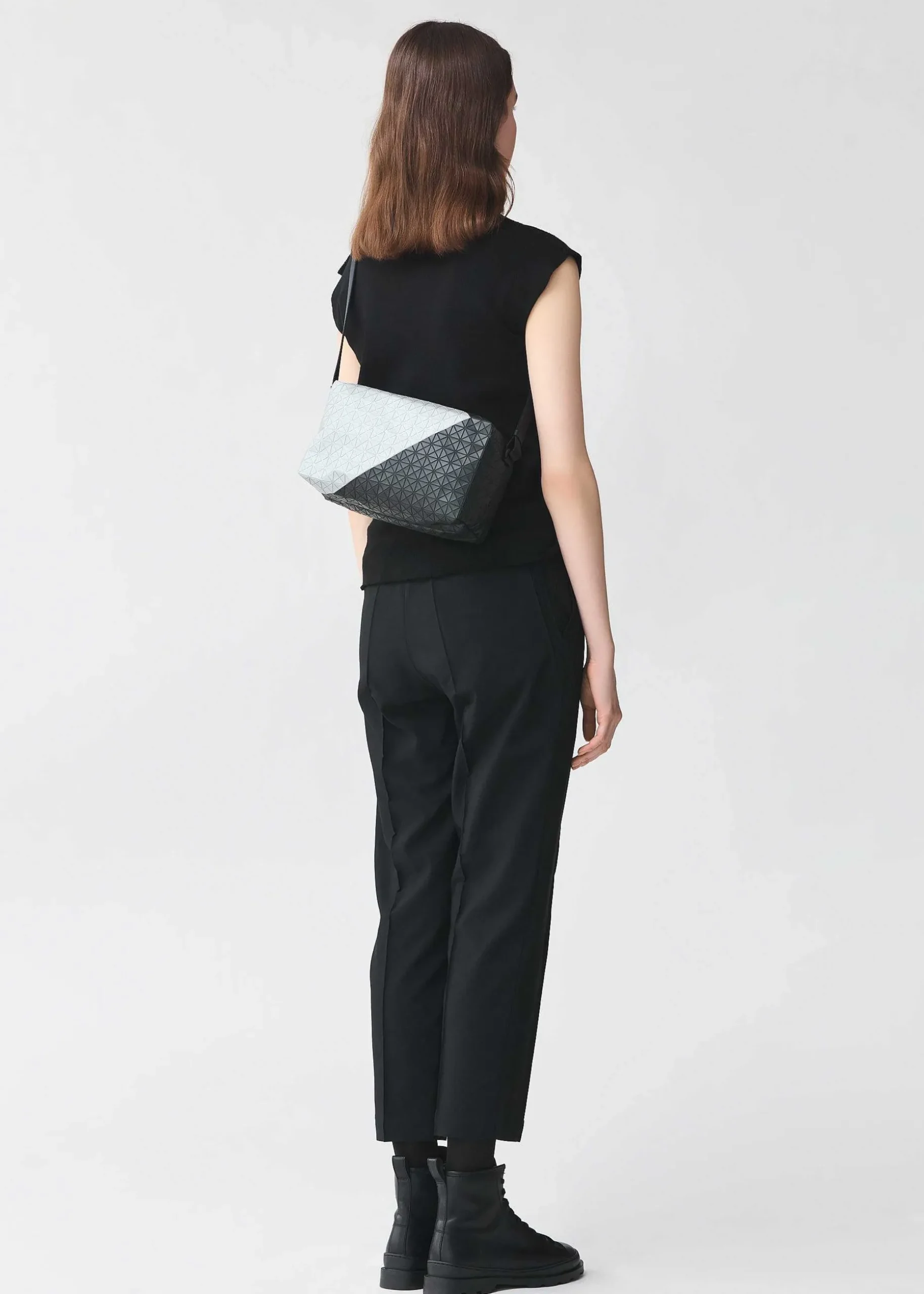 ISSEY MIYAKE Shoulder Bag|Saddle Bag