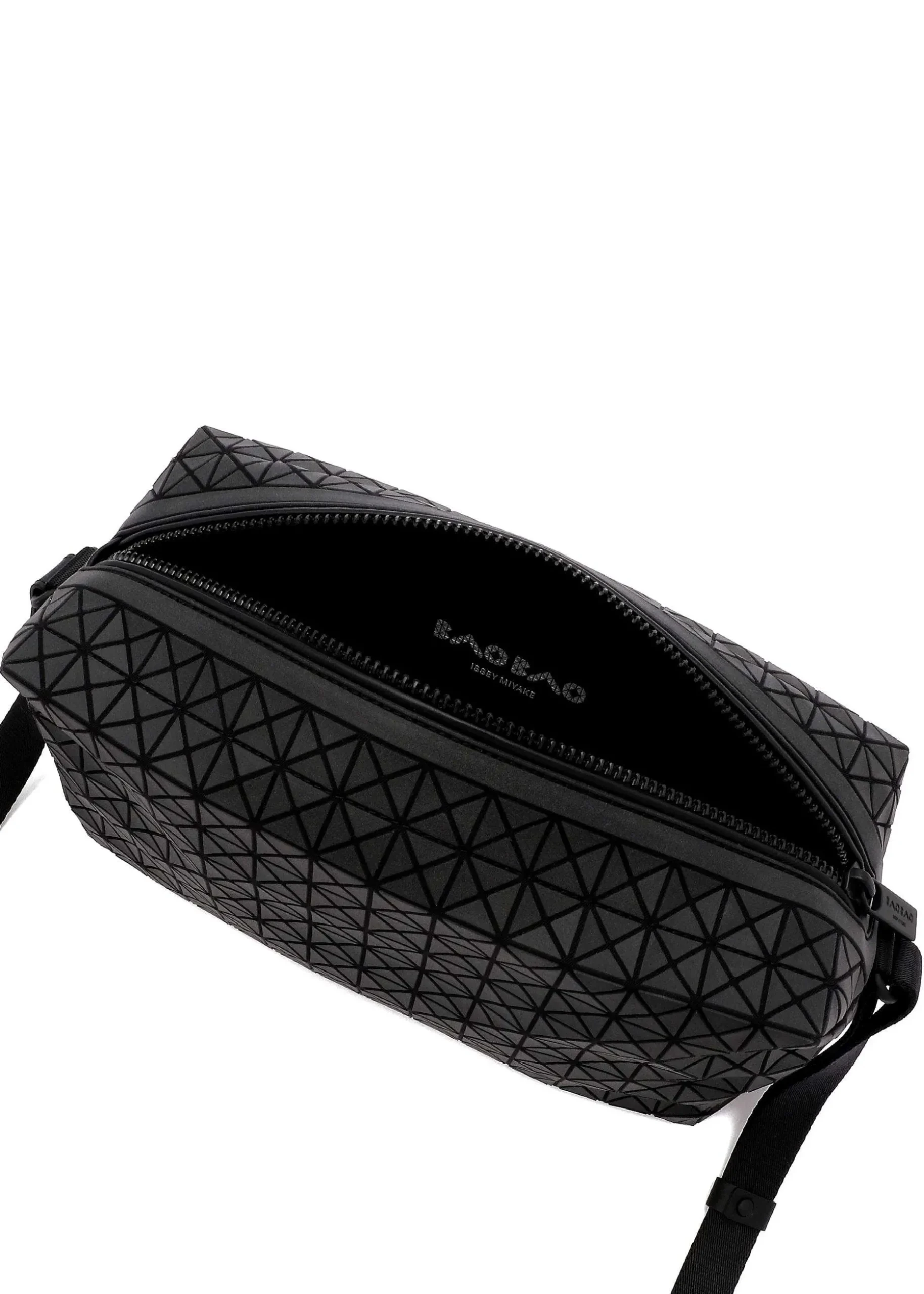 ISSEY MIYAKE Shoulder Bag|Saddle Bag Matte Black