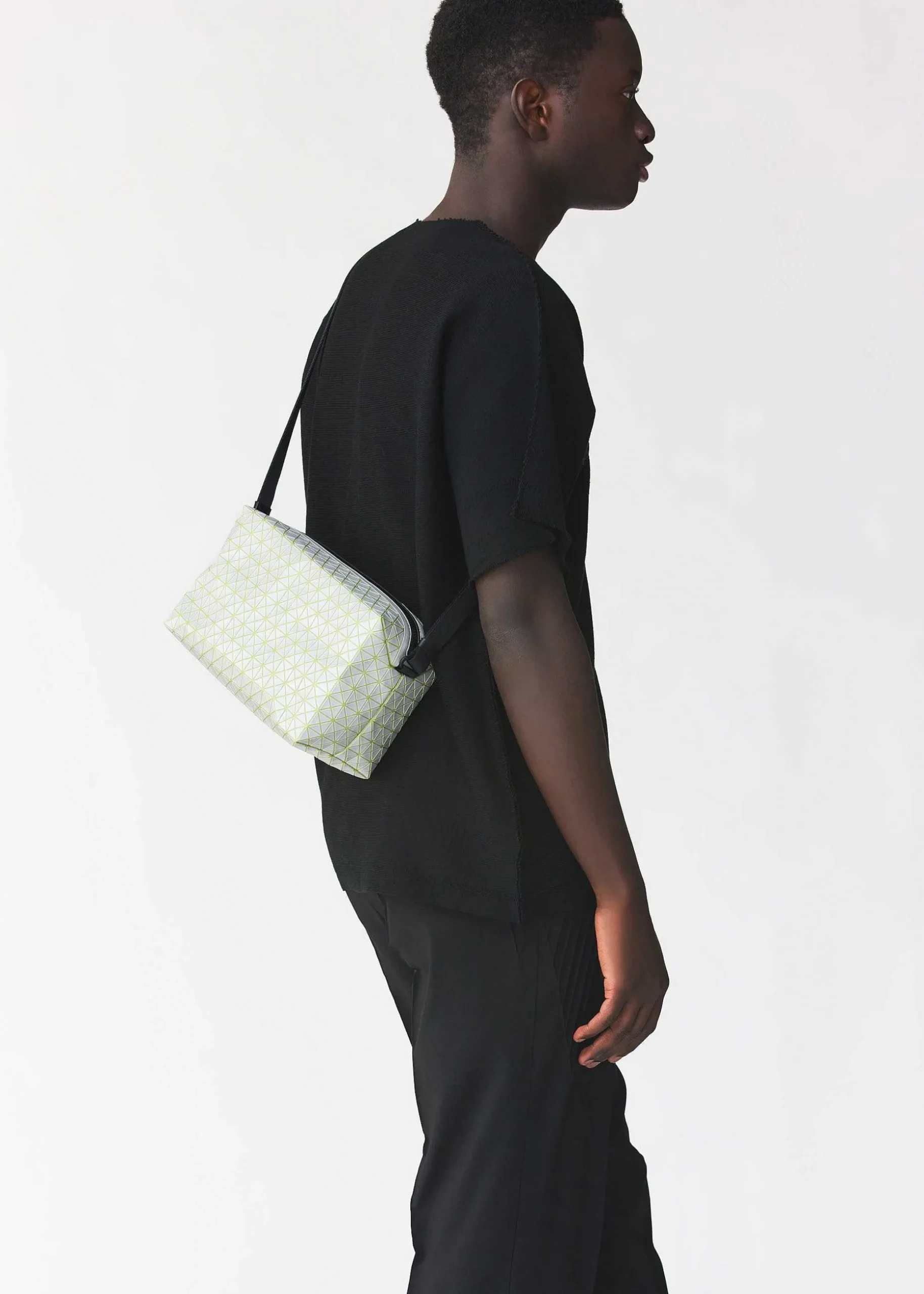 ISSEY MIYAKE Shoulder Bag|Saddle Bag Reflector