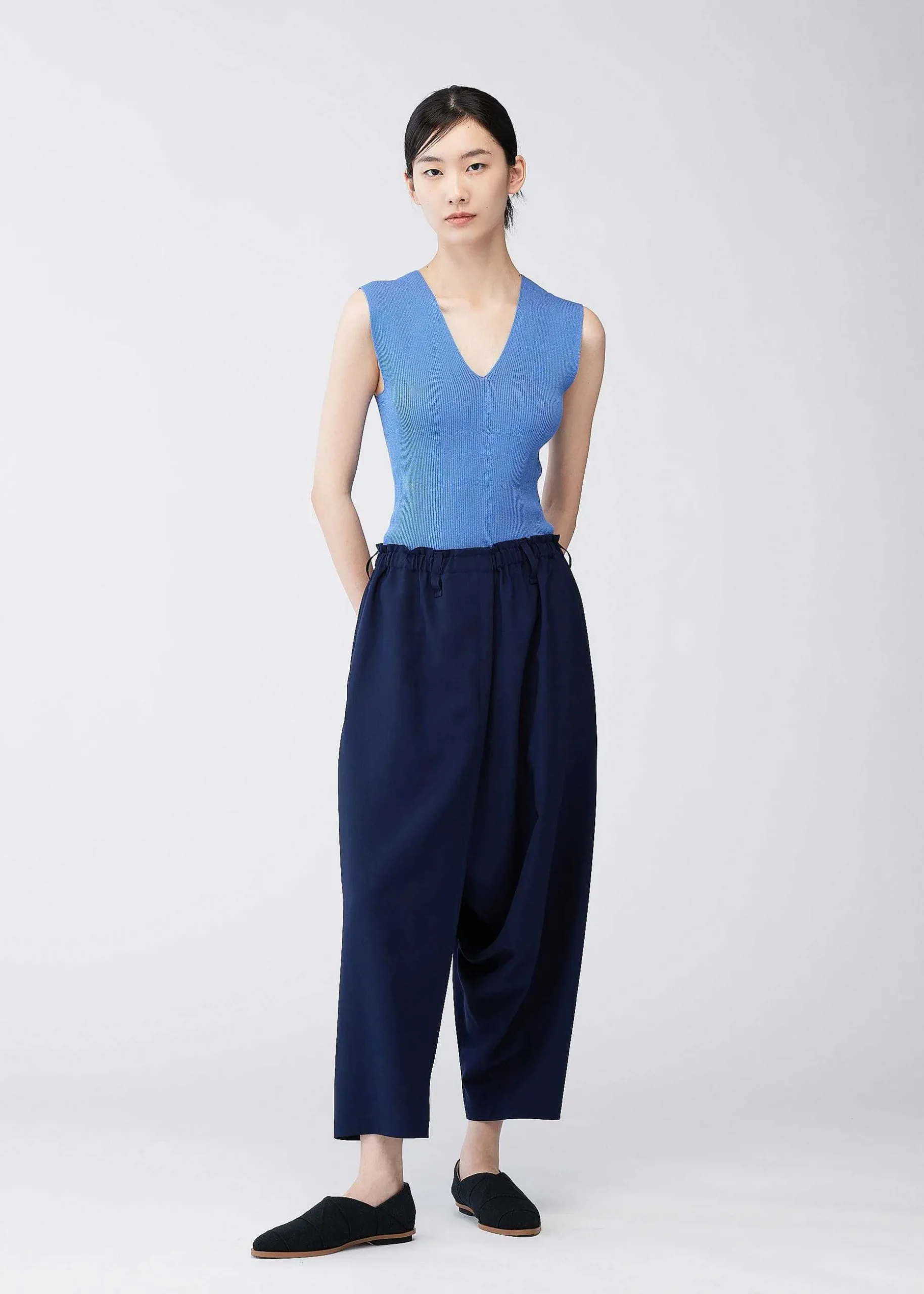 ISSEY MIYAKE Pants|Seamless