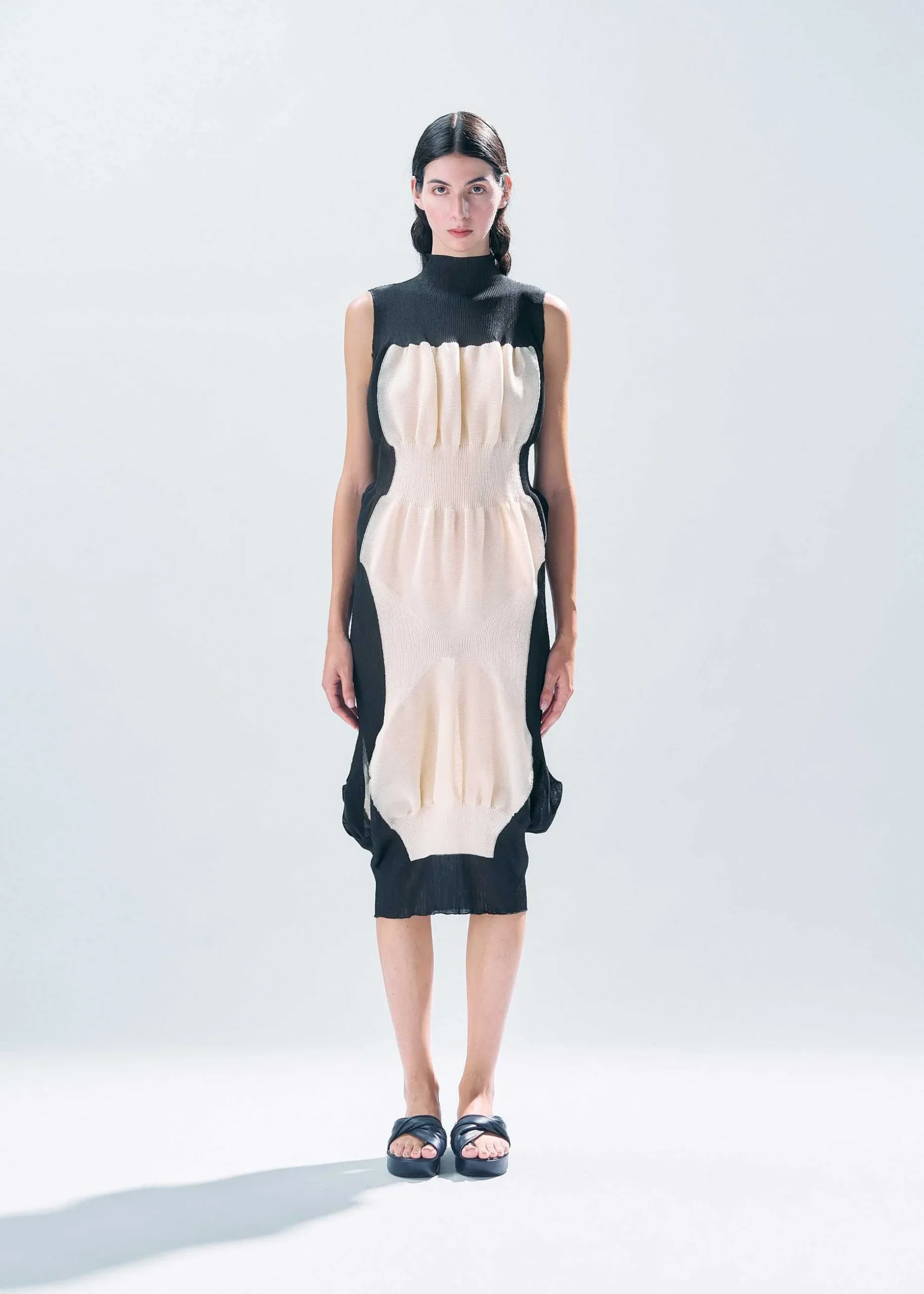 ISSEY MIYAKE Knitwear|Shaped Nude