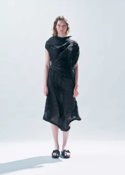 ISSEY MIYAKE Knitwear|Sheer Moving Knit