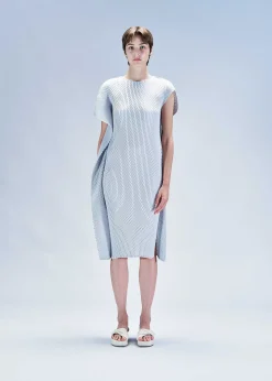 ISSEY MIYAKE Dress|Sleek Pleats