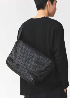 ISSEY MIYAKE Shoulder Bag|Sling Matte Black