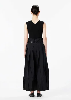 ISSEY MIYAKE Pants|132 5. Solid Black