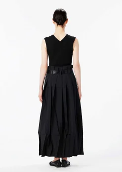 ISSEY MIYAKE Pants|132 5. Solid Black