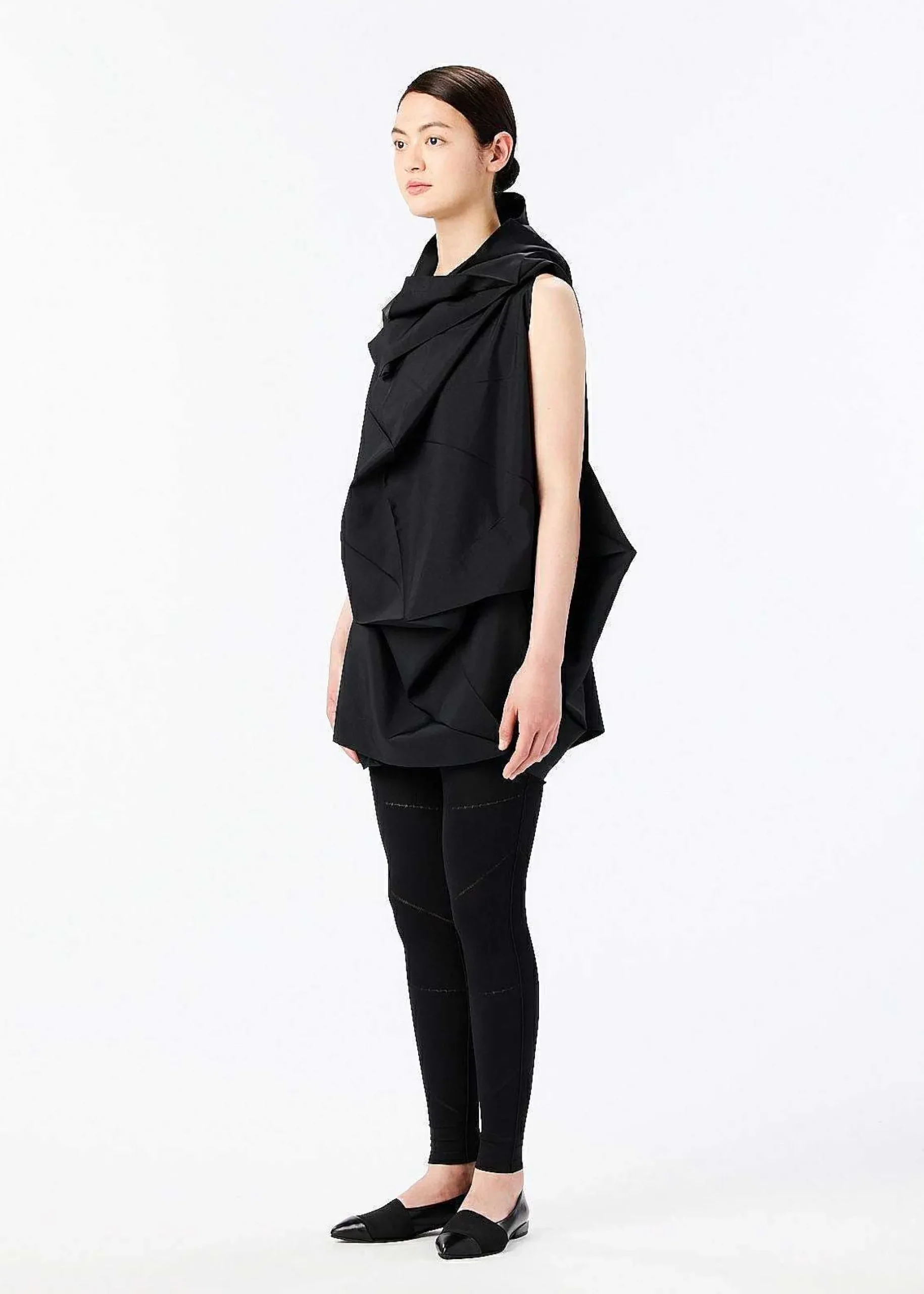 ISSEY MIYAKE Dress|132 5. Solid Black
