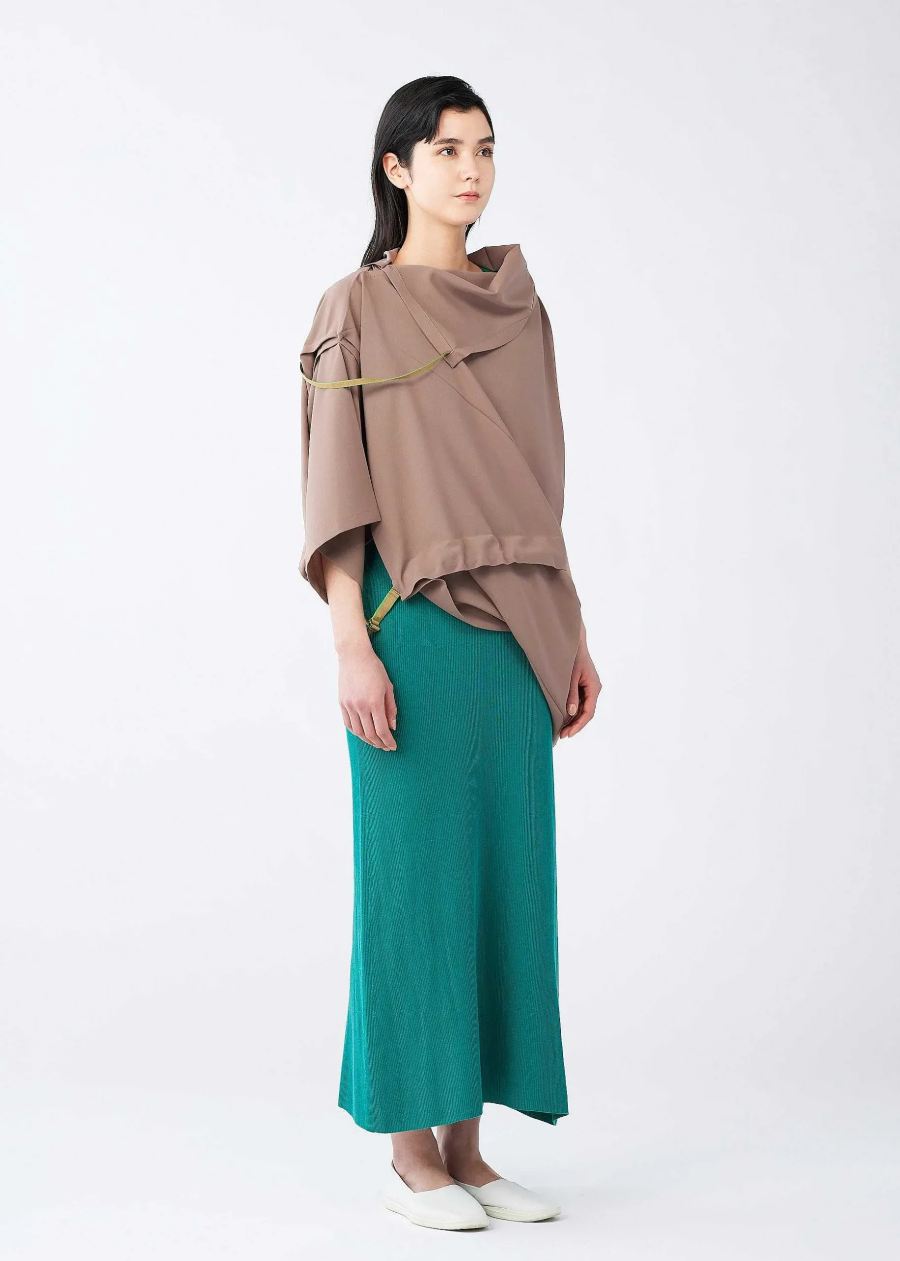 ISSEY MIYAKE Top|Strata Solid