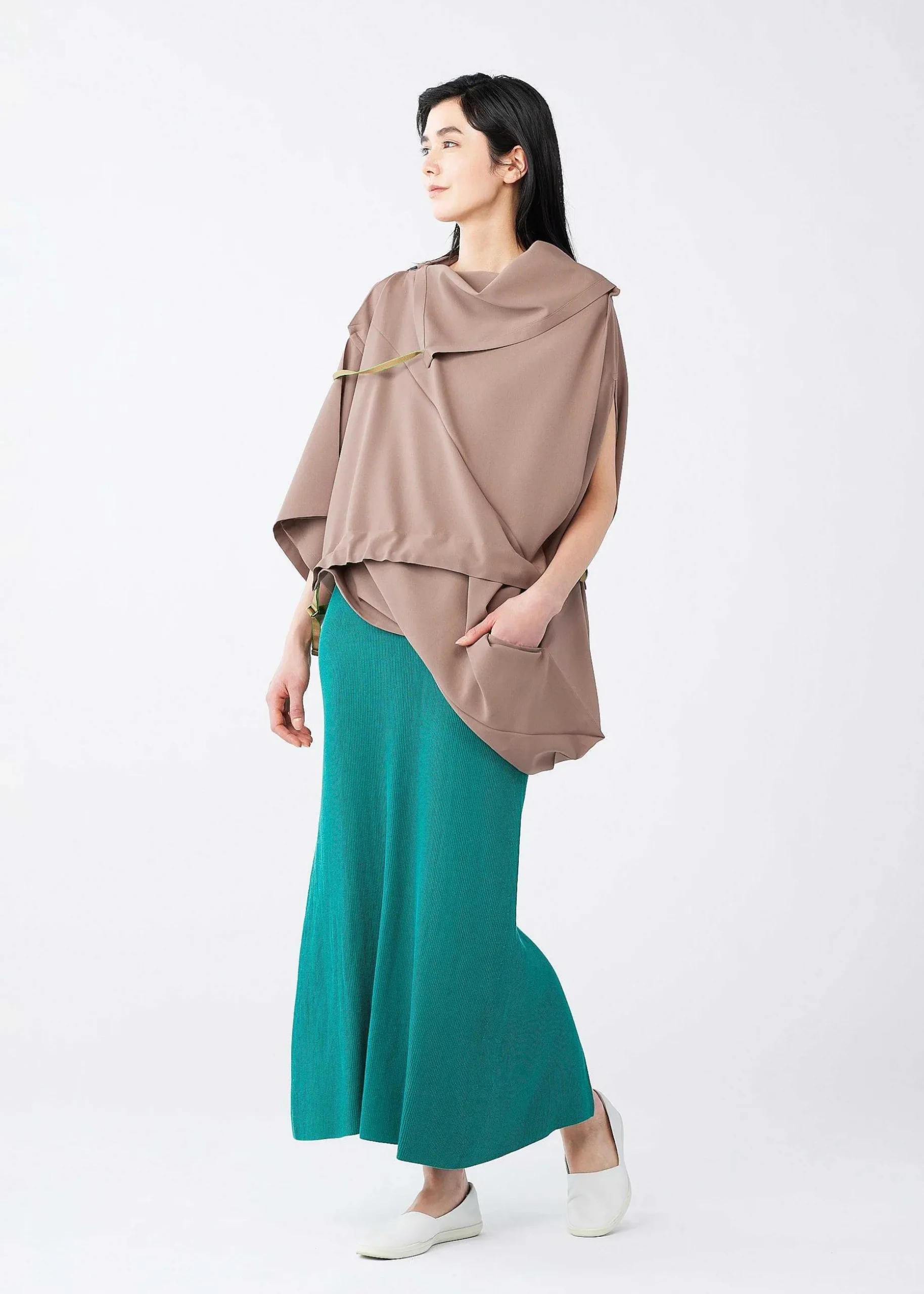ISSEY MIYAKE Top|Strata Solid
