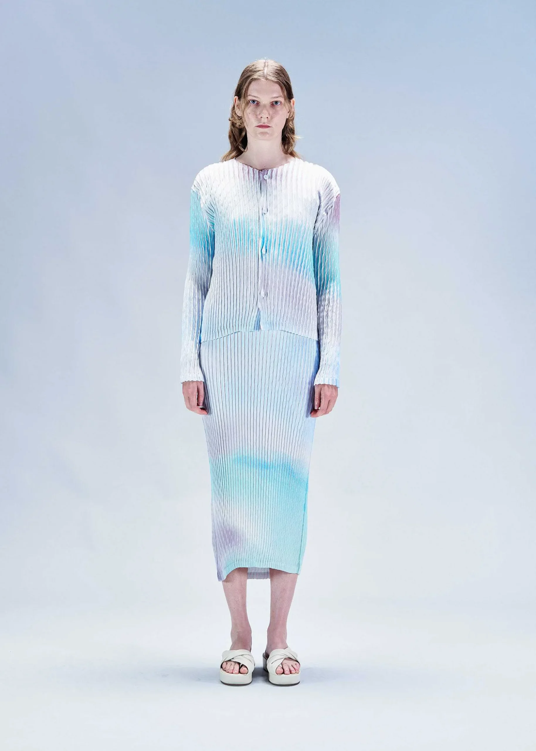 ISSEY MIYAKE Cardigan|Suffused Pleats