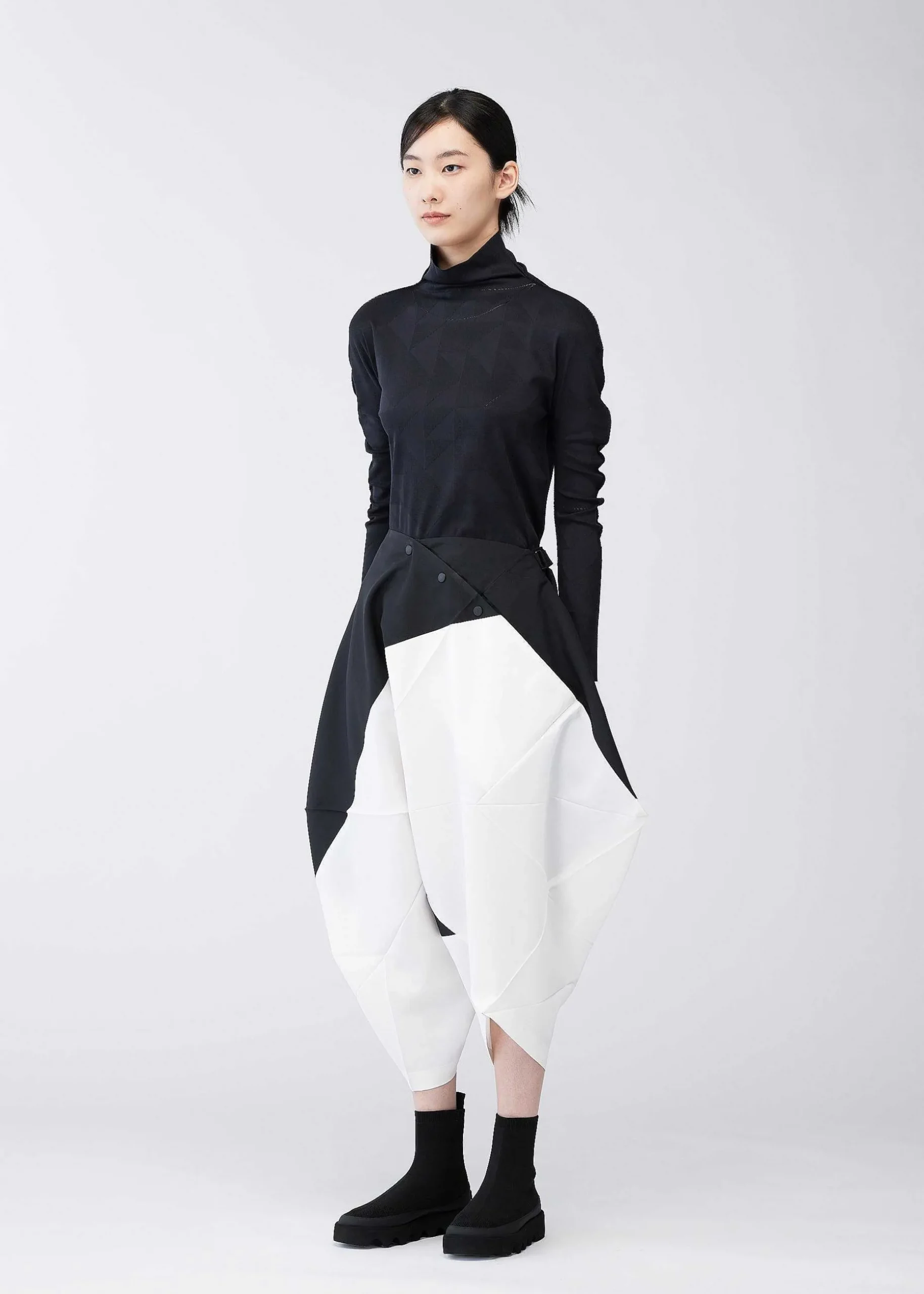 ISSEY MIYAKE Pants|Switching Volume