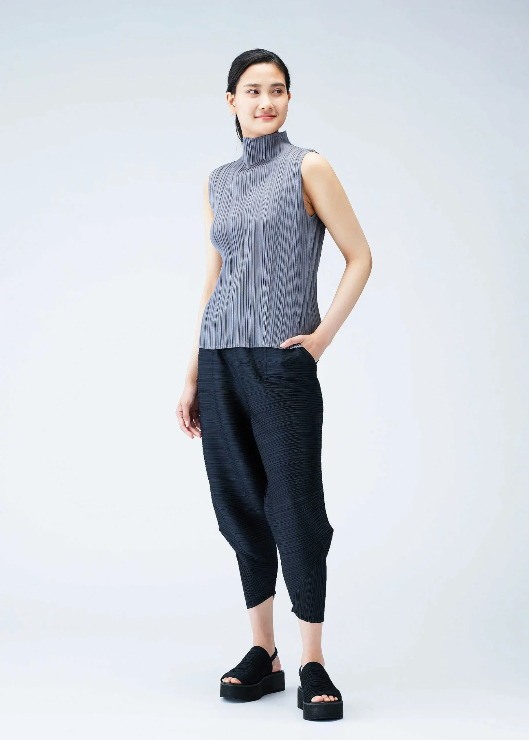 ISSEY MIYAKE Pants|Thicker Bounce