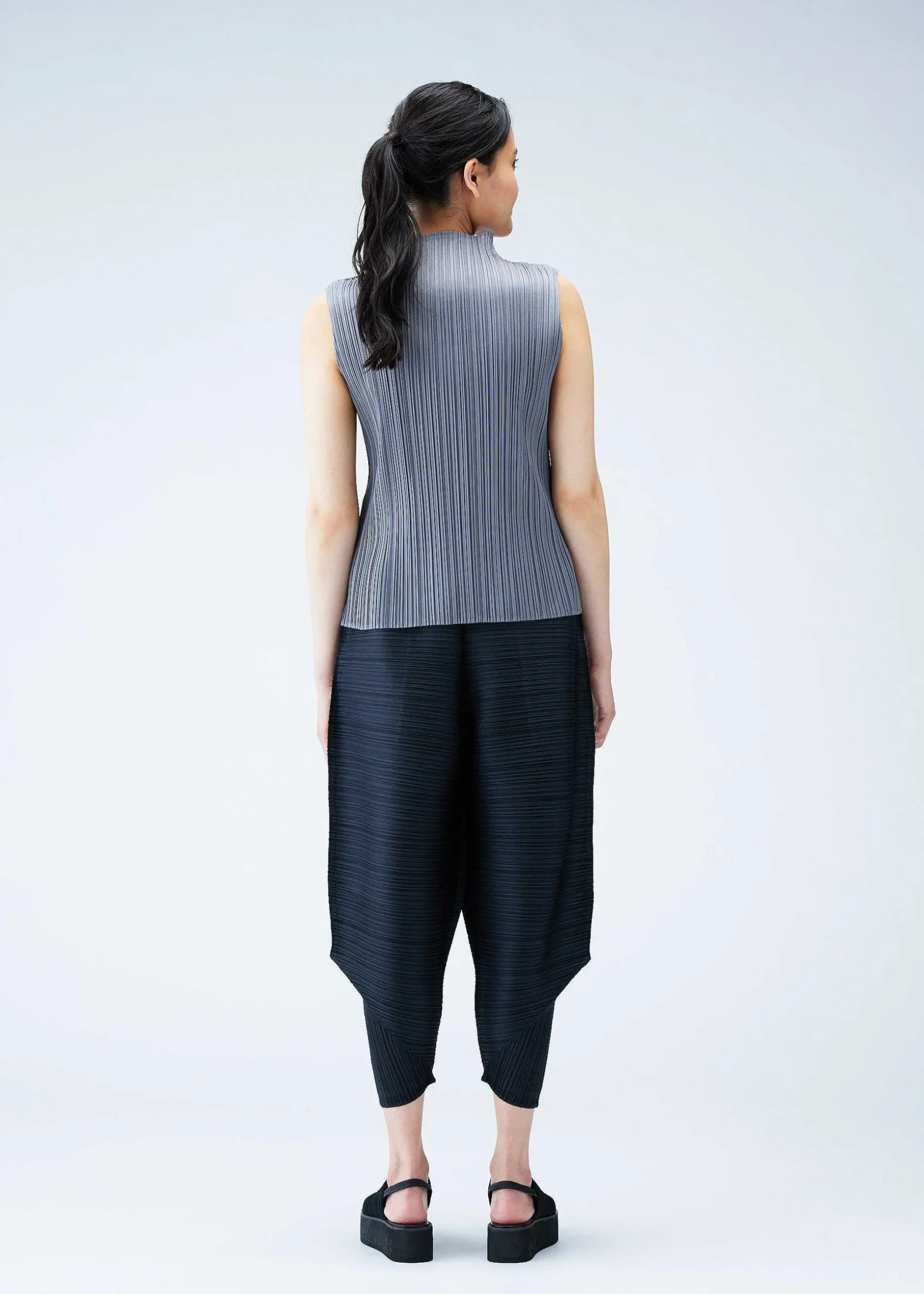 ISSEY MIYAKE Pants|Thicker Bounce