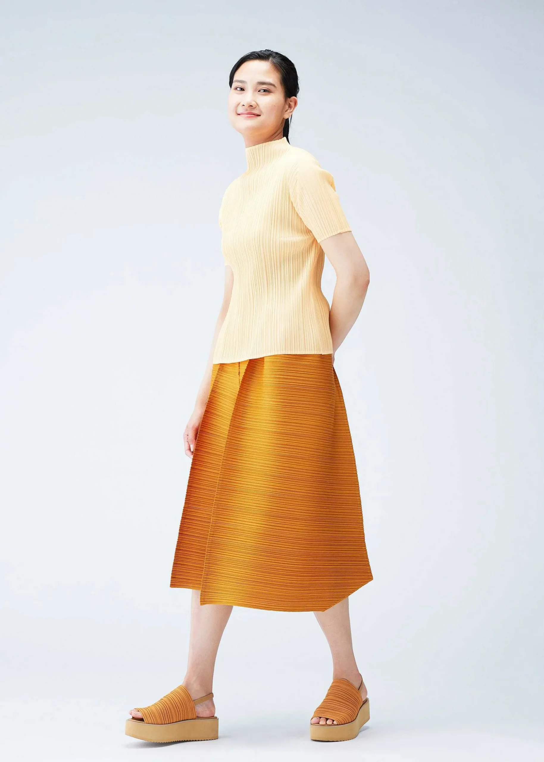 ISSEY MIYAKE Pants|Thicker Bounce