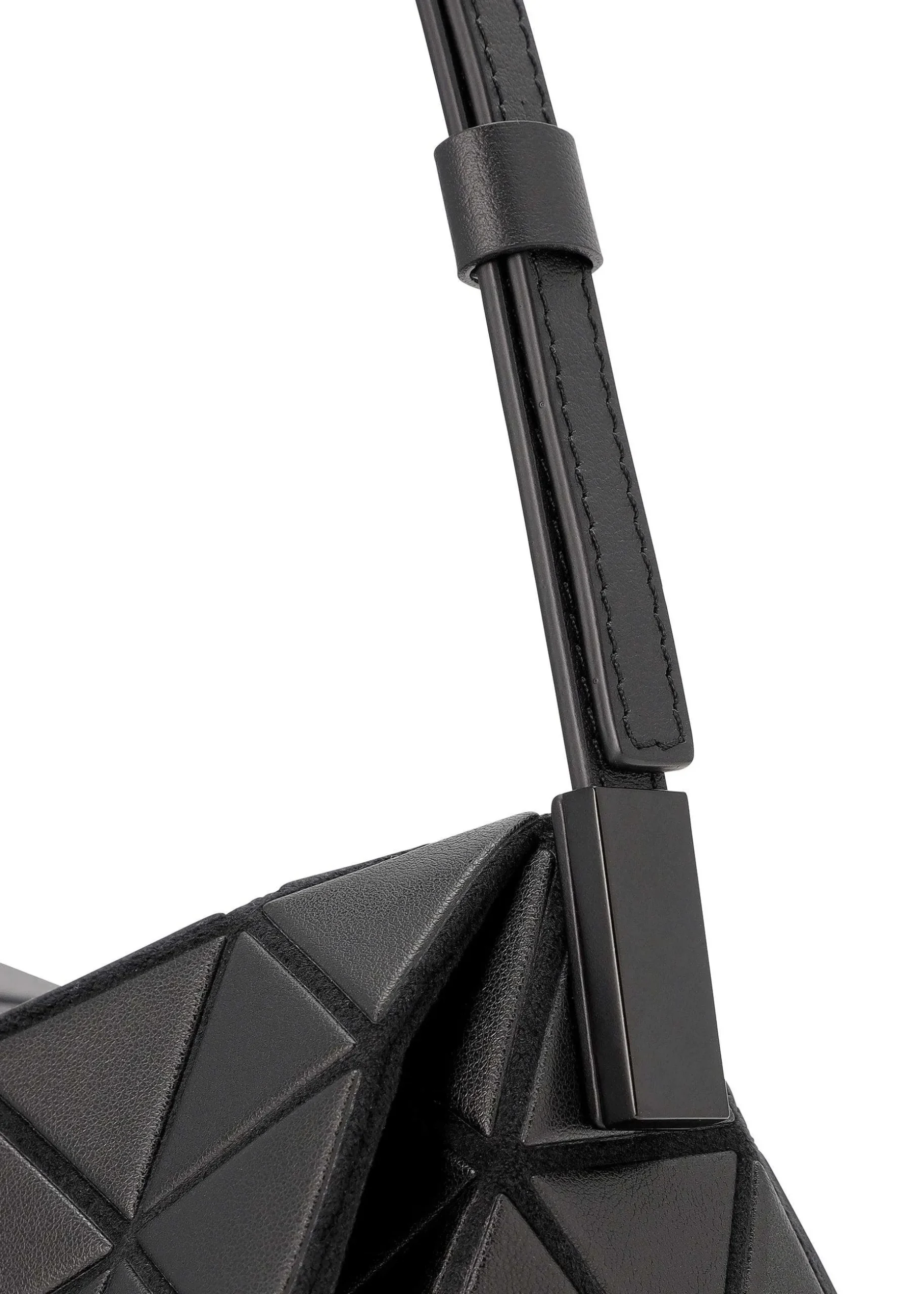ISSEY MIYAKE Shoulder Bag|Torso