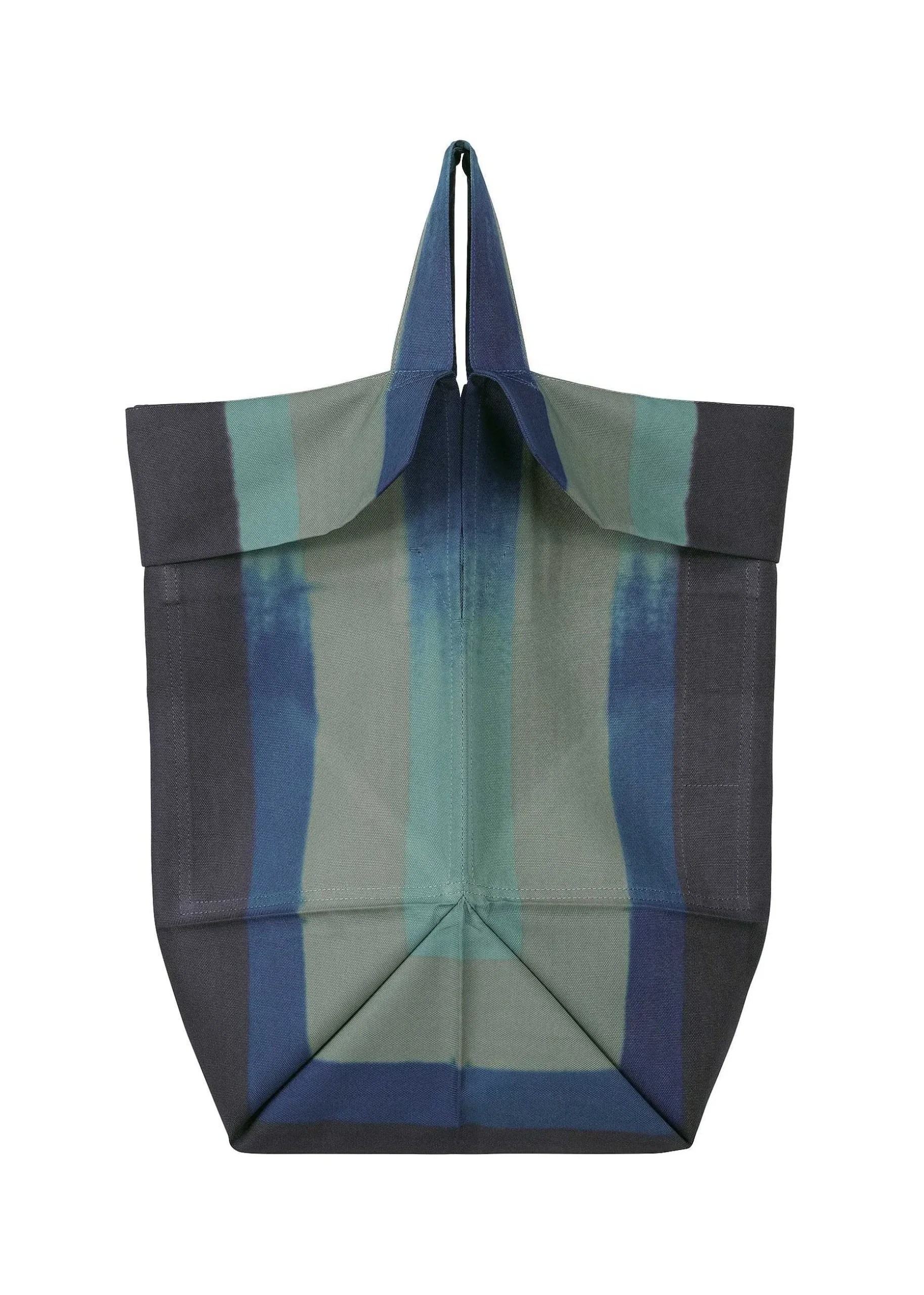 ISSEY MIYAKE Handbag|Traces Of Time