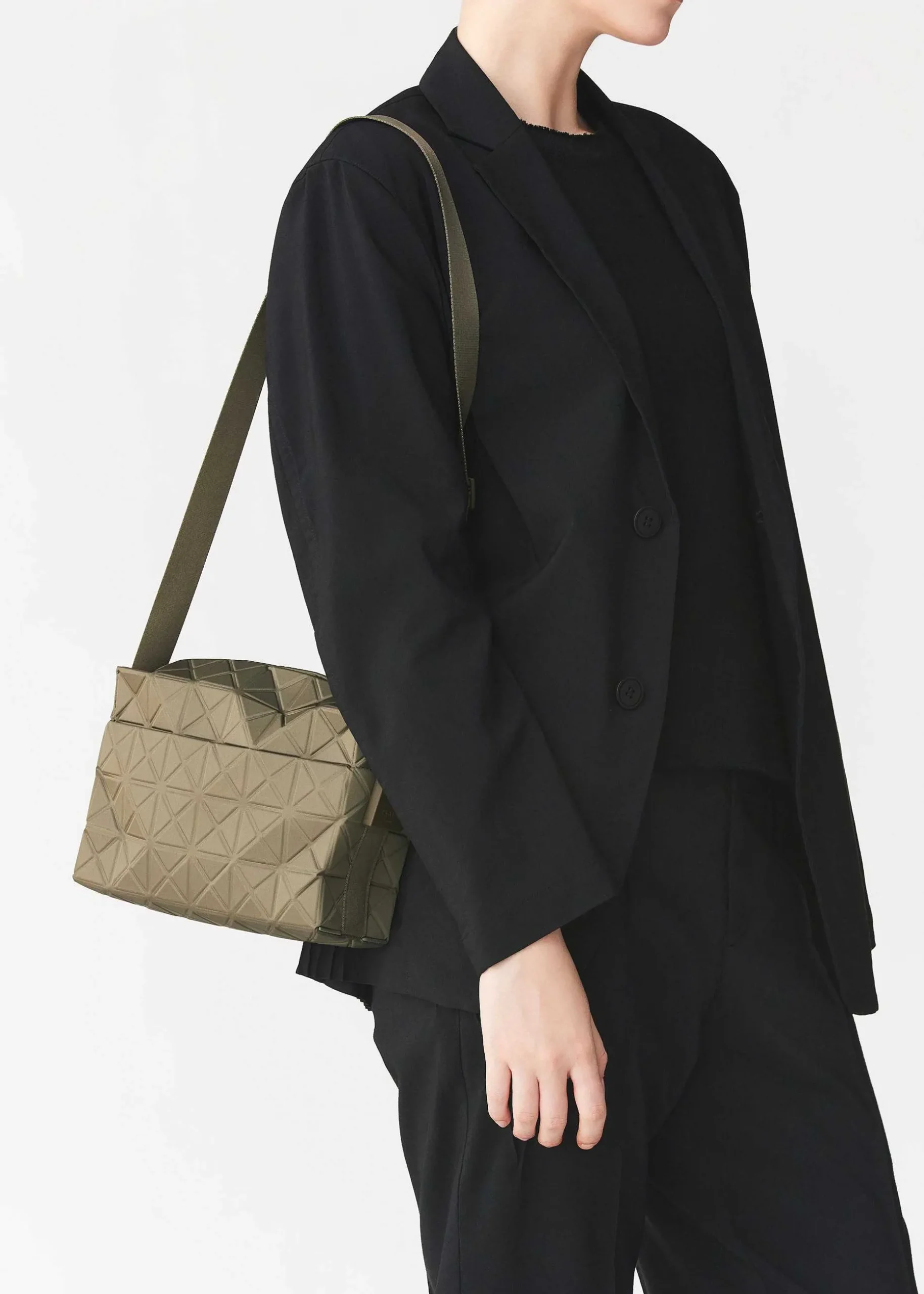 ISSEY MIYAKE Shoulder Bag|Track
