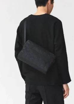 ISSEY MIYAKE Shoulder Bag|Track