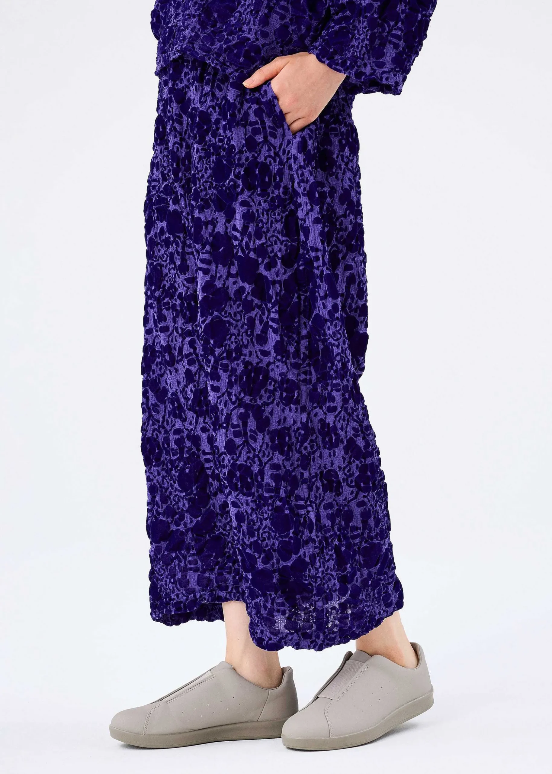 ISSEY MIYAKE Pants|Tree Flocky Cauliflower