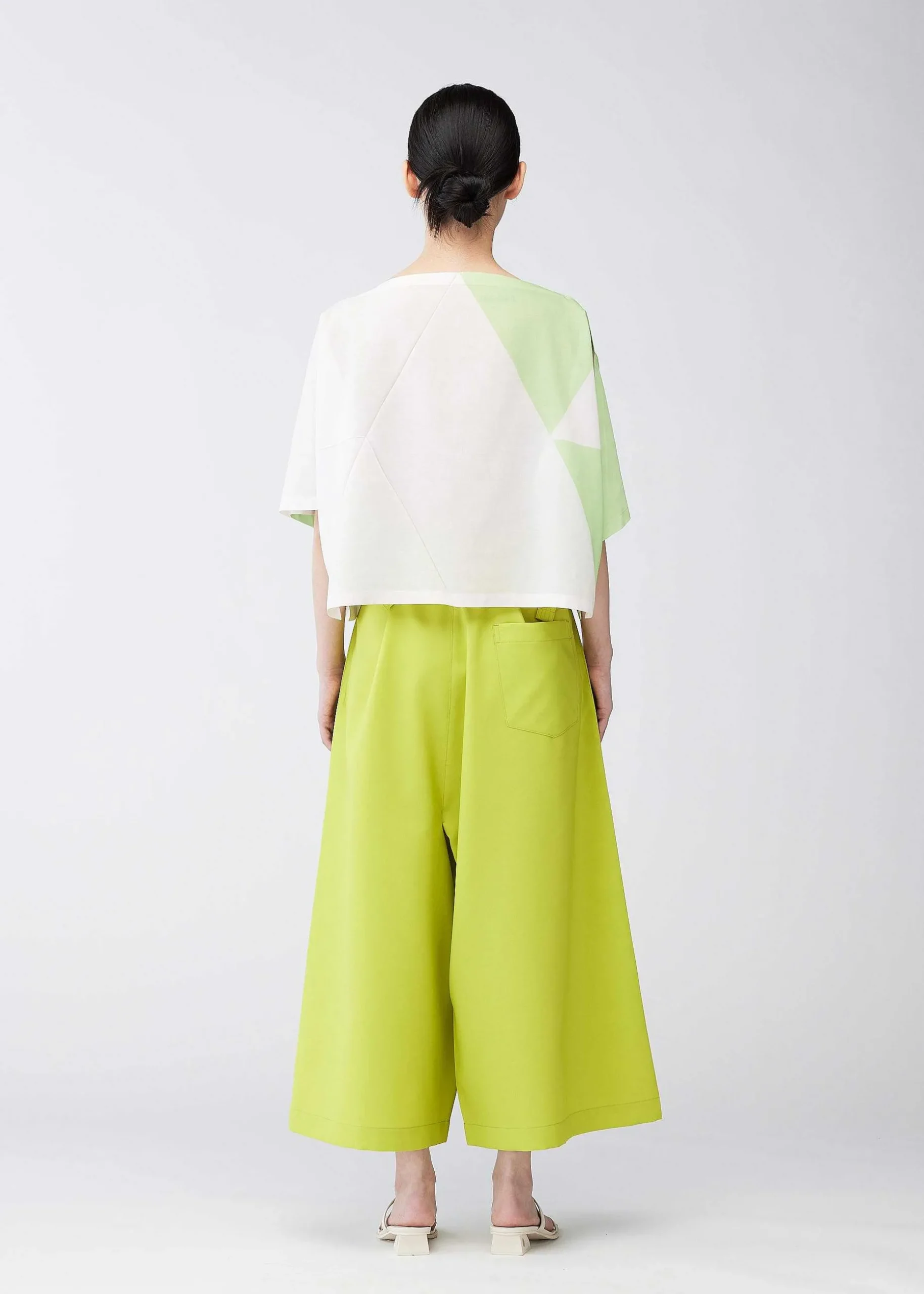 ISSEY MIYAKE Top|Triangle Print T
