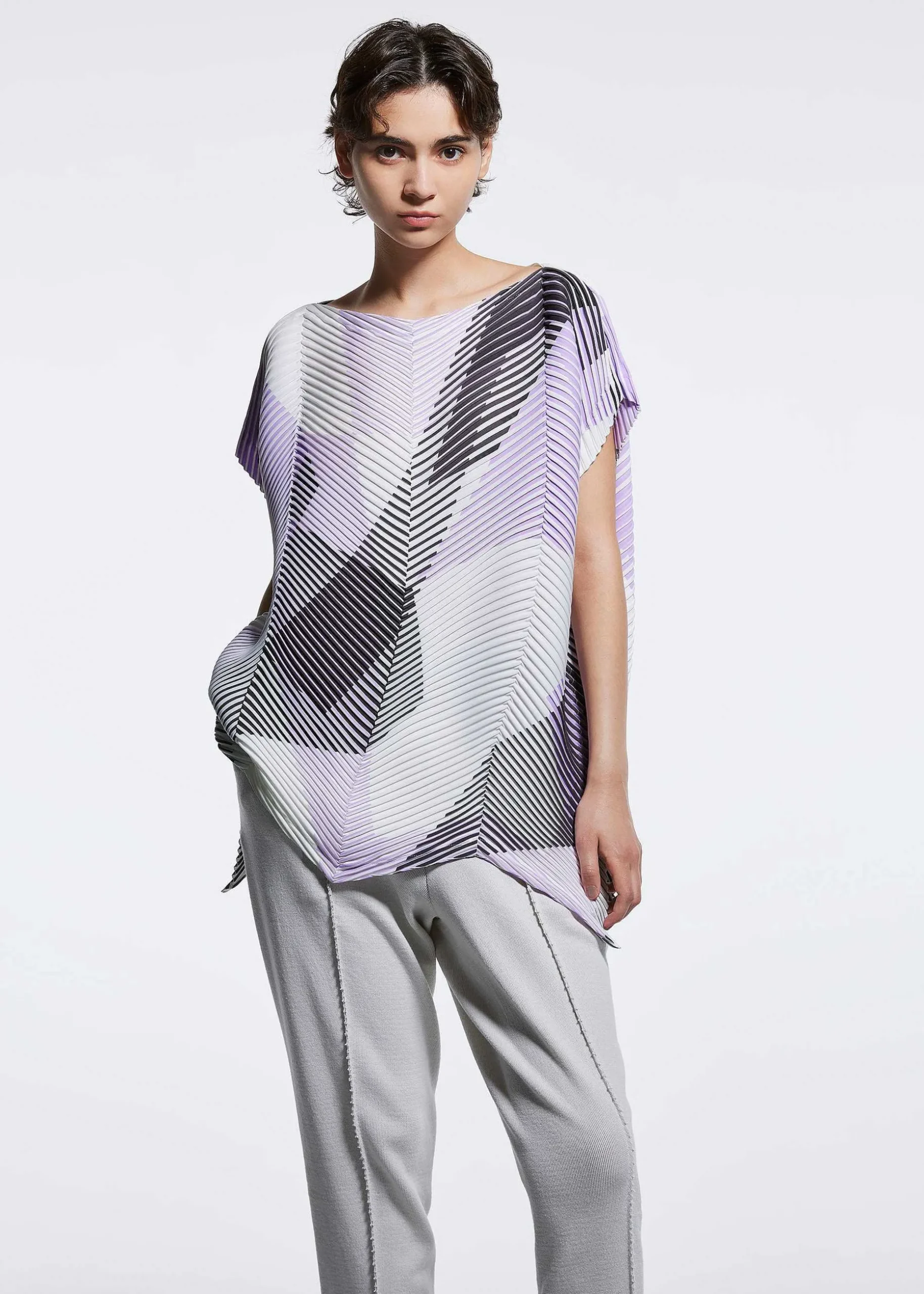 ISSEY MIYAKE Top|Type-P 001