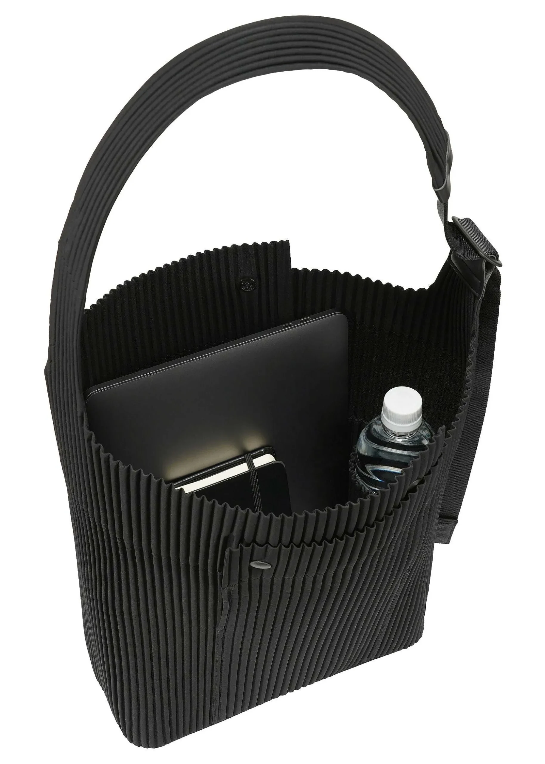 ISSEY MIYAKE Shoulder Bag|Utility