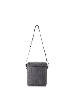 ISSEY MIYAKE Shoulder Bag|Voyager One-Tone