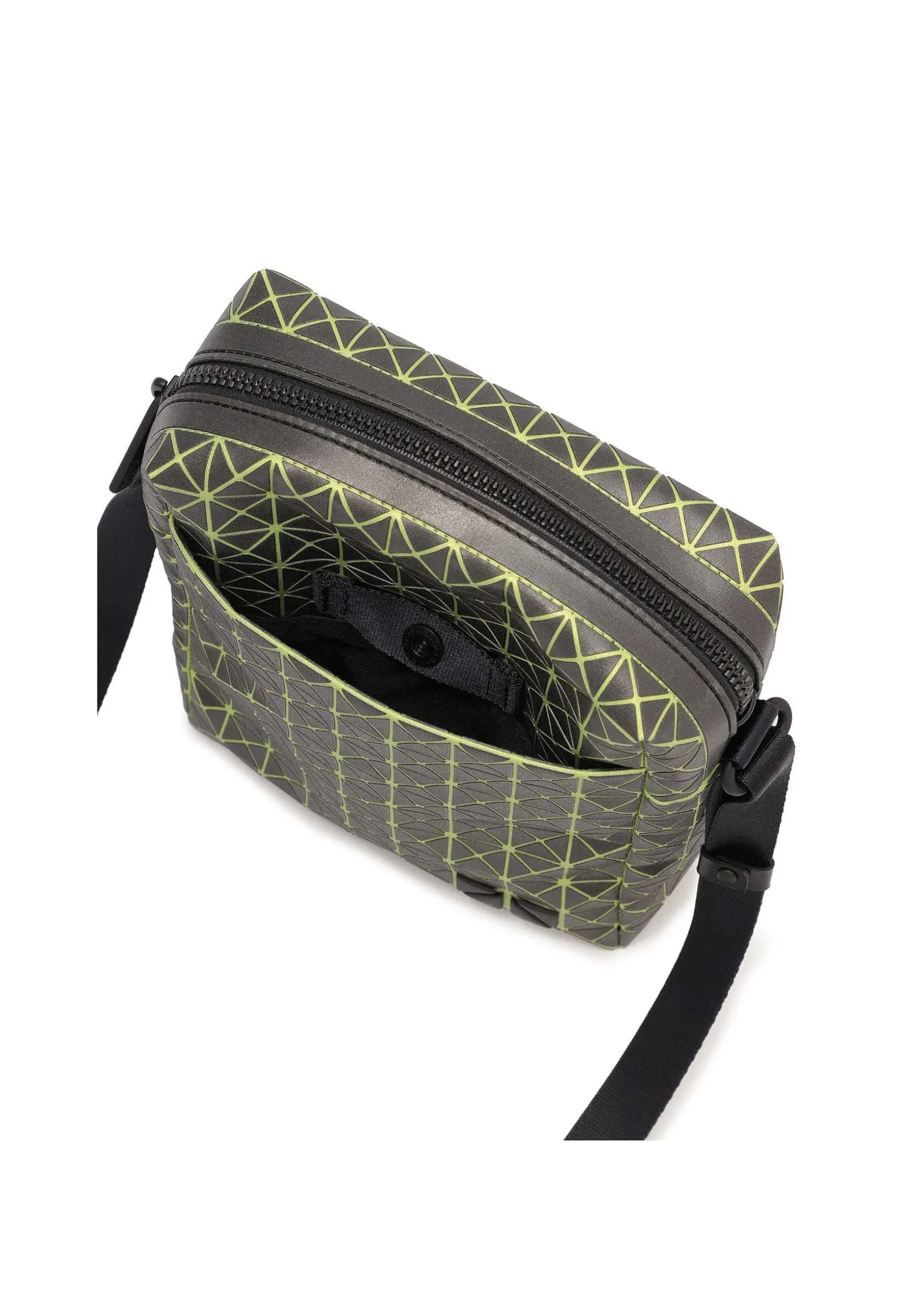 ISSEY MIYAKE Shoulder Bag|Voyager Reflector