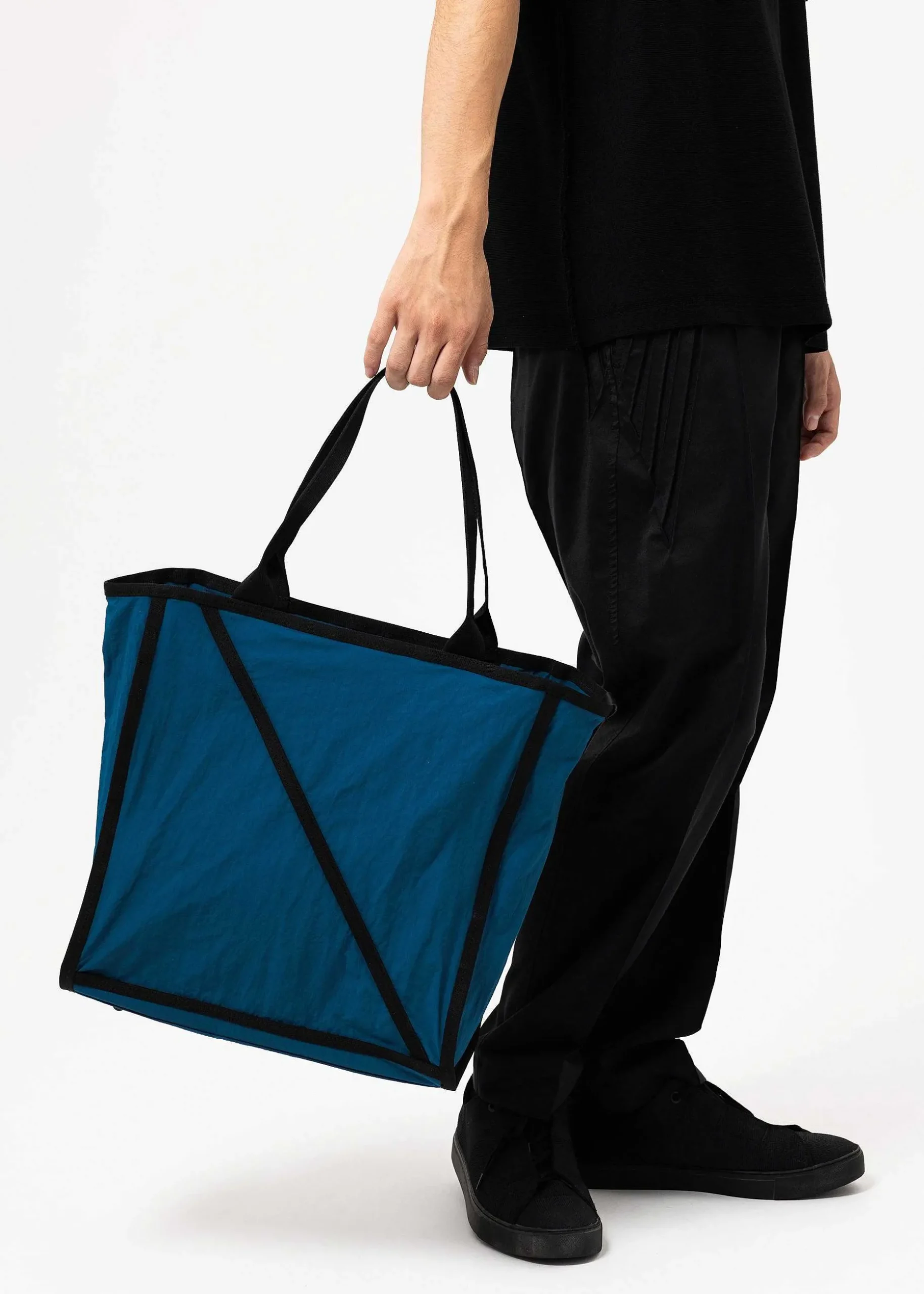 ISSEY MIYAKE Tote Bag|Waku
