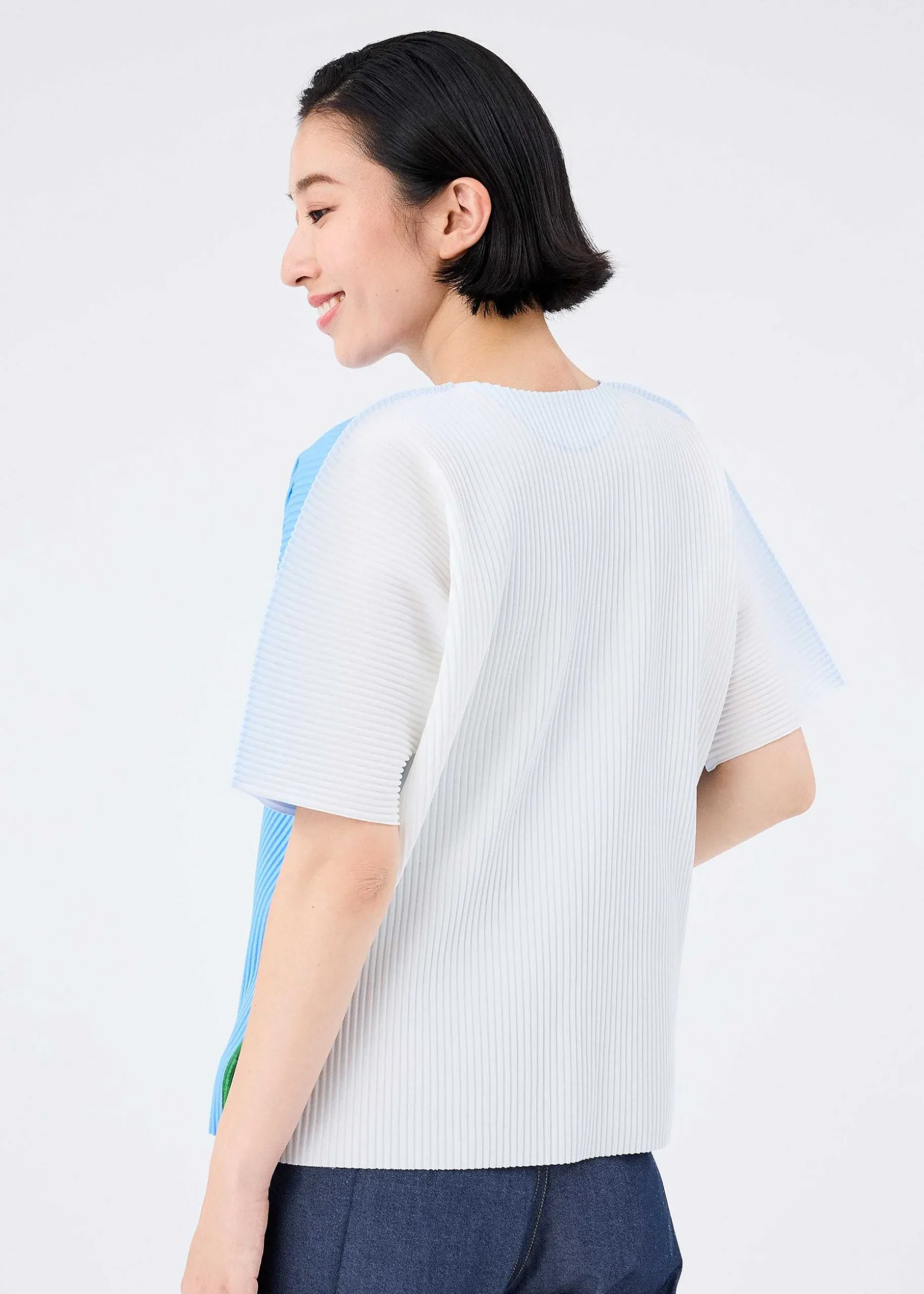 ISSEY MIYAKE Top|Water Flower Fine Knit Pleats T